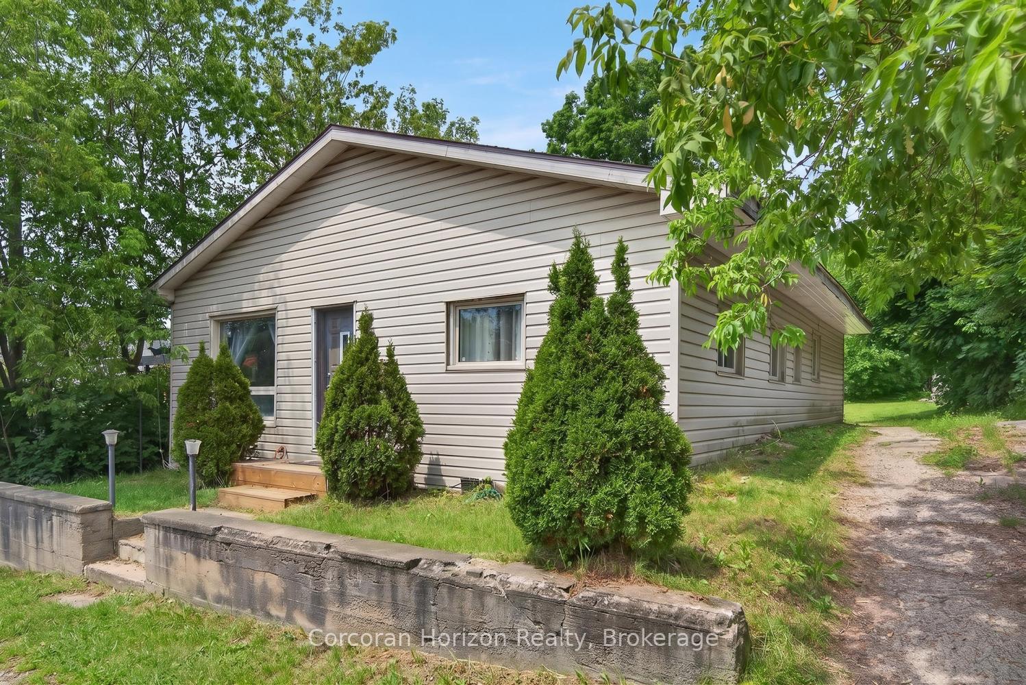 Photo of 20 Parry Sound Road