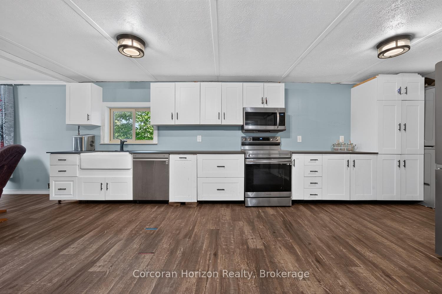 Photo 18 of 20 Parry Sound Road, Parry Sound — HOMEH