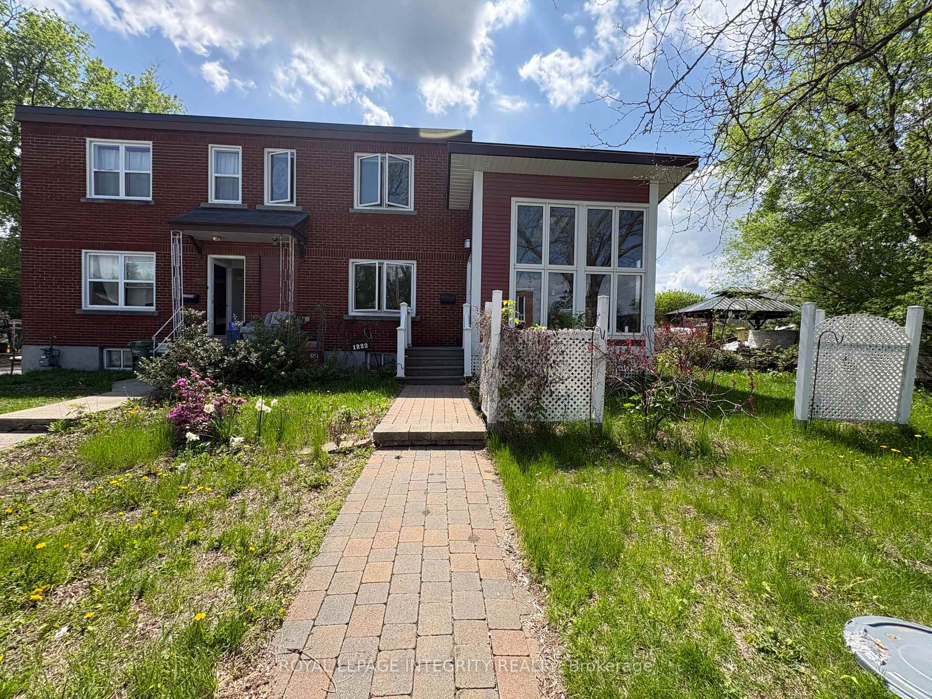 Photo 1 of 1222 Dorchester Avenue, Ottawa, Carlington — HOMEH