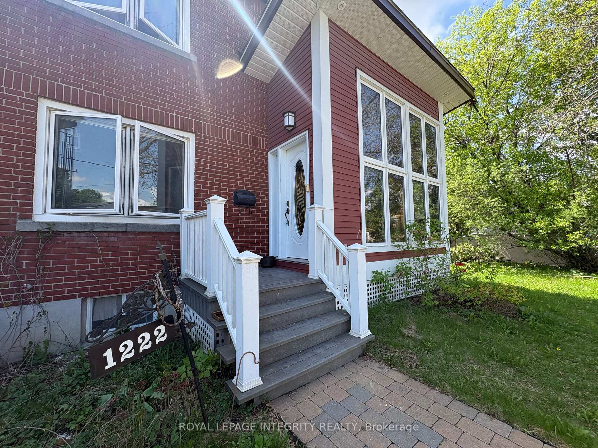 Photo 3 of 1222 Dorchester Avenue, Ottawa, Carlington — HOMEH