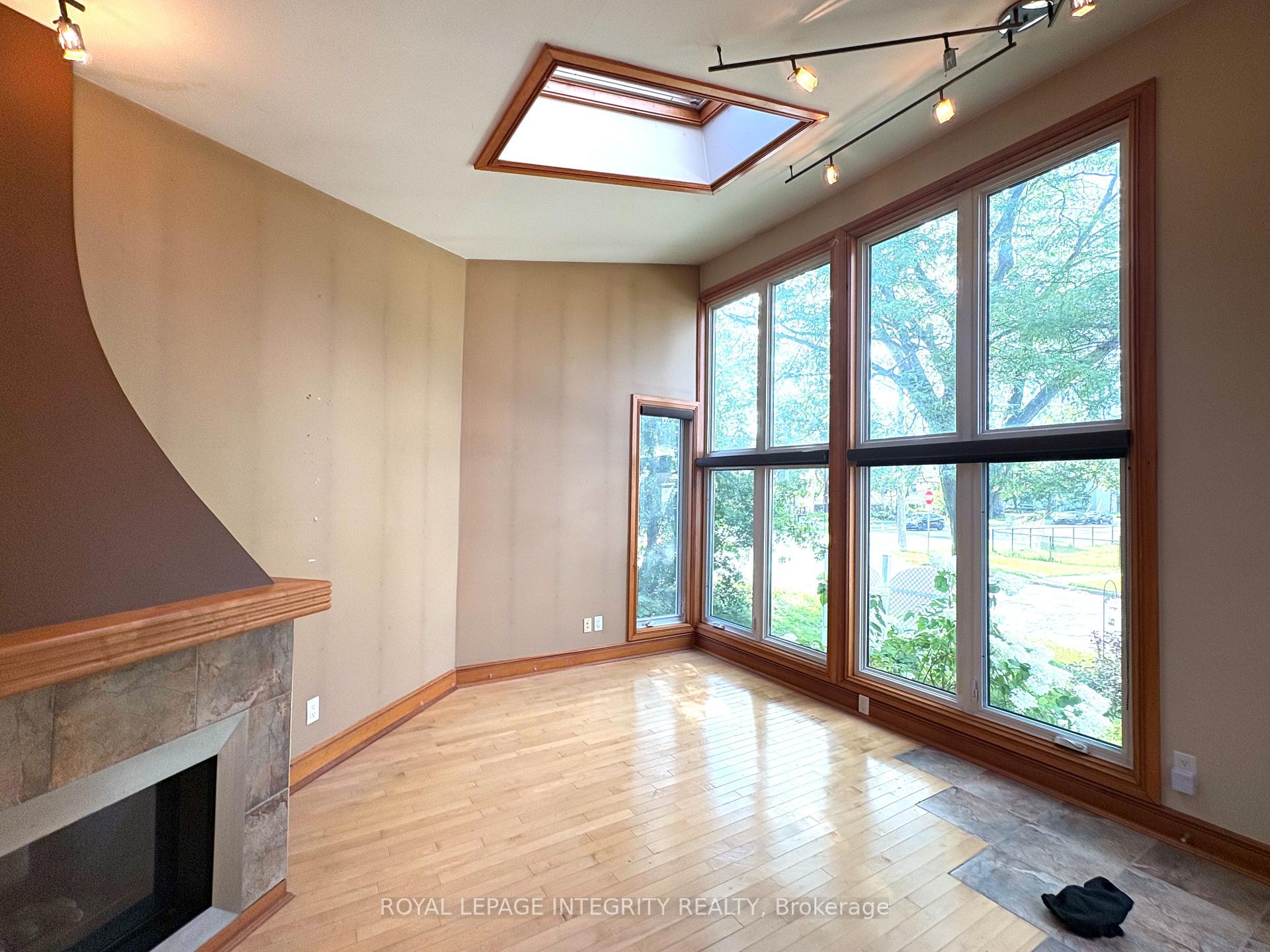 Photo 8 of 1222 Dorchester Avenue, Ottawa, Carlington — HOMEH