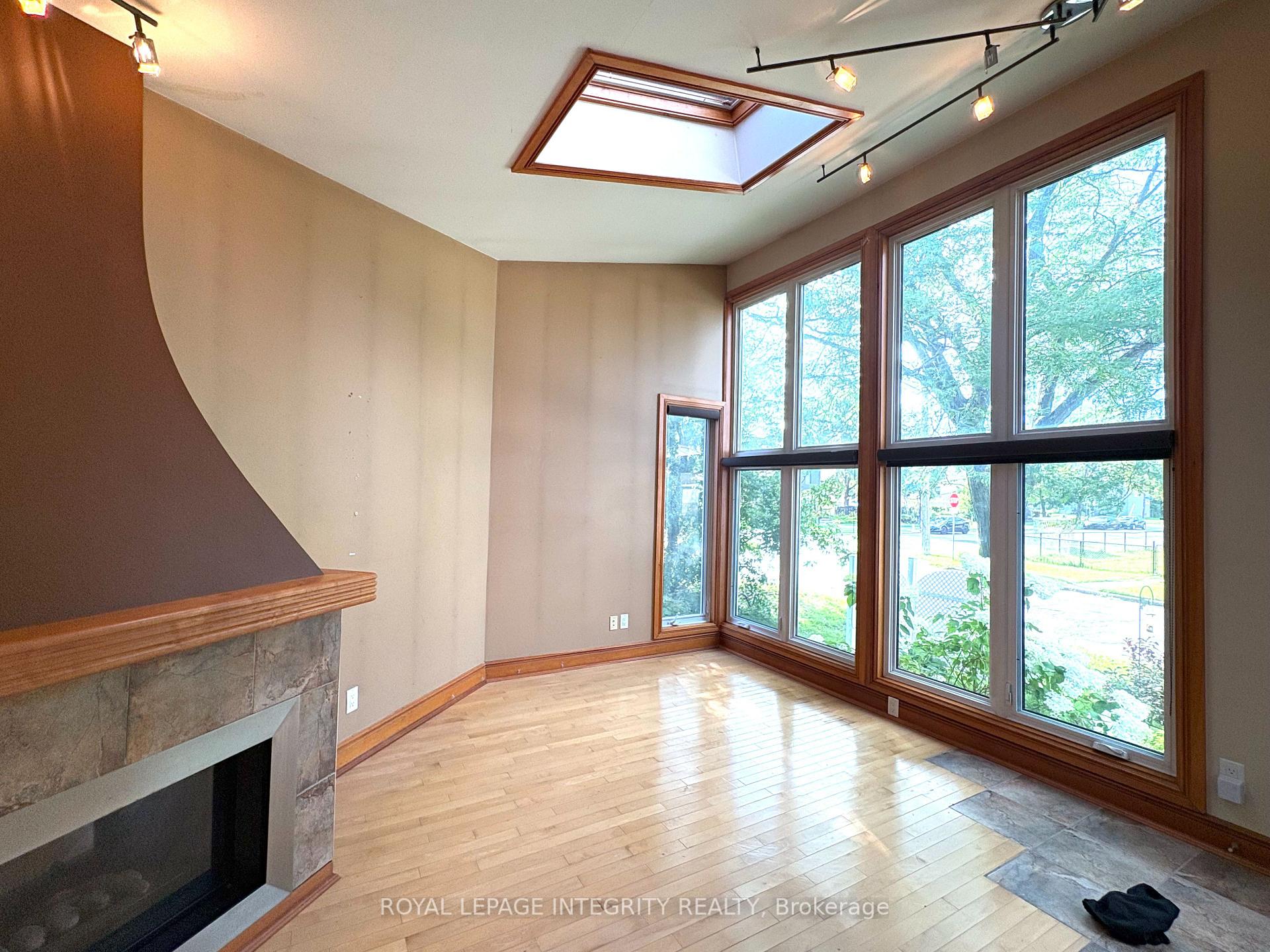 Photo 10 of 1222 Dorchester Avenue, Ottawa, Carlington — HOMEH