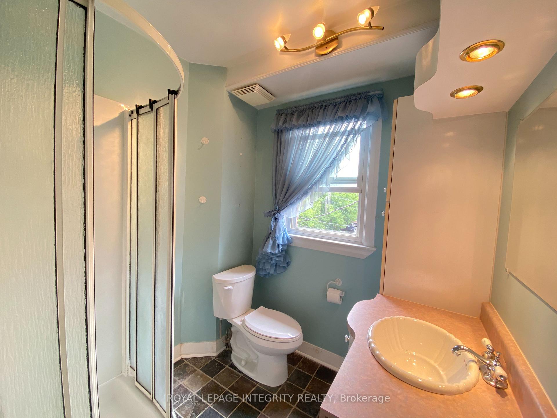 Photo 34 of 1222 Dorchester Avenue, Ottawa, Carlington — HOMEH