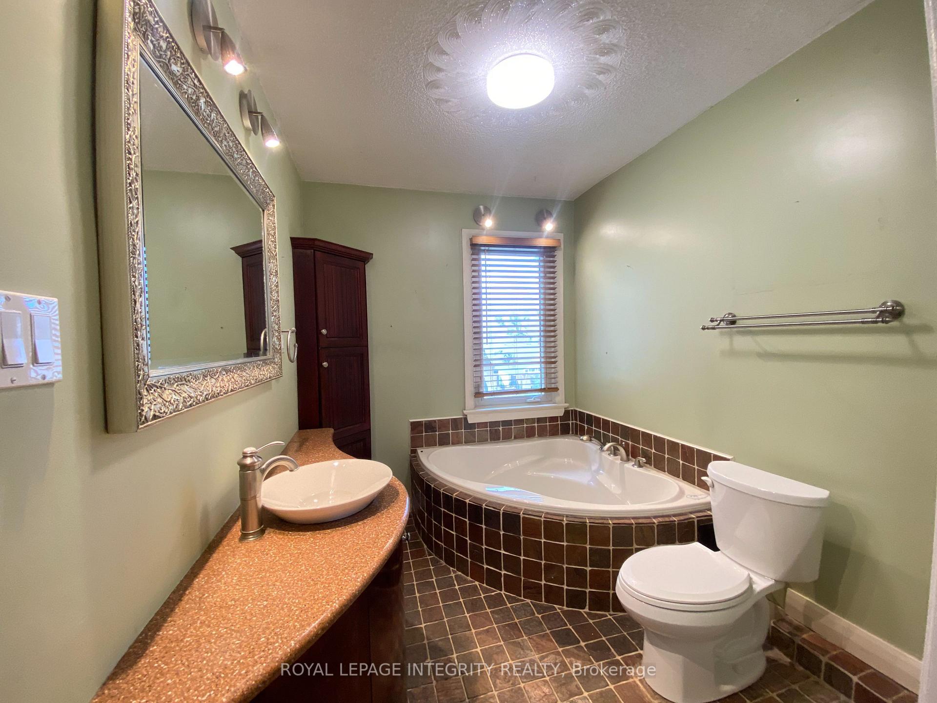 Photo 40 of 1222 Dorchester Avenue, Ottawa, Carlington — HOMEH