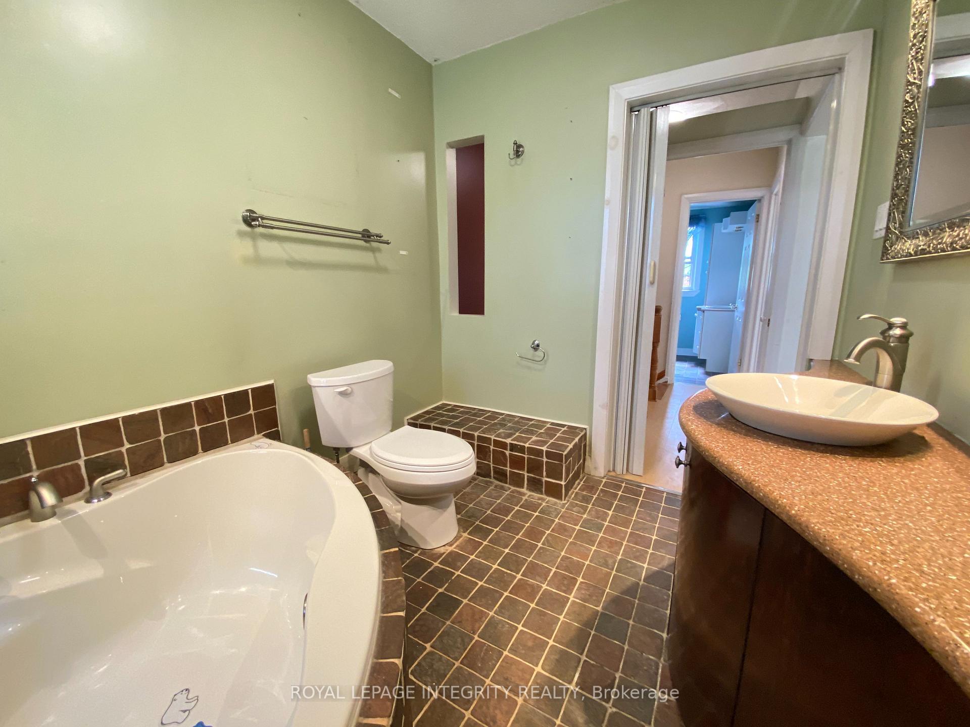 Photo 42 of 1222 Dorchester Avenue, Ottawa, Carlington — HOMEH