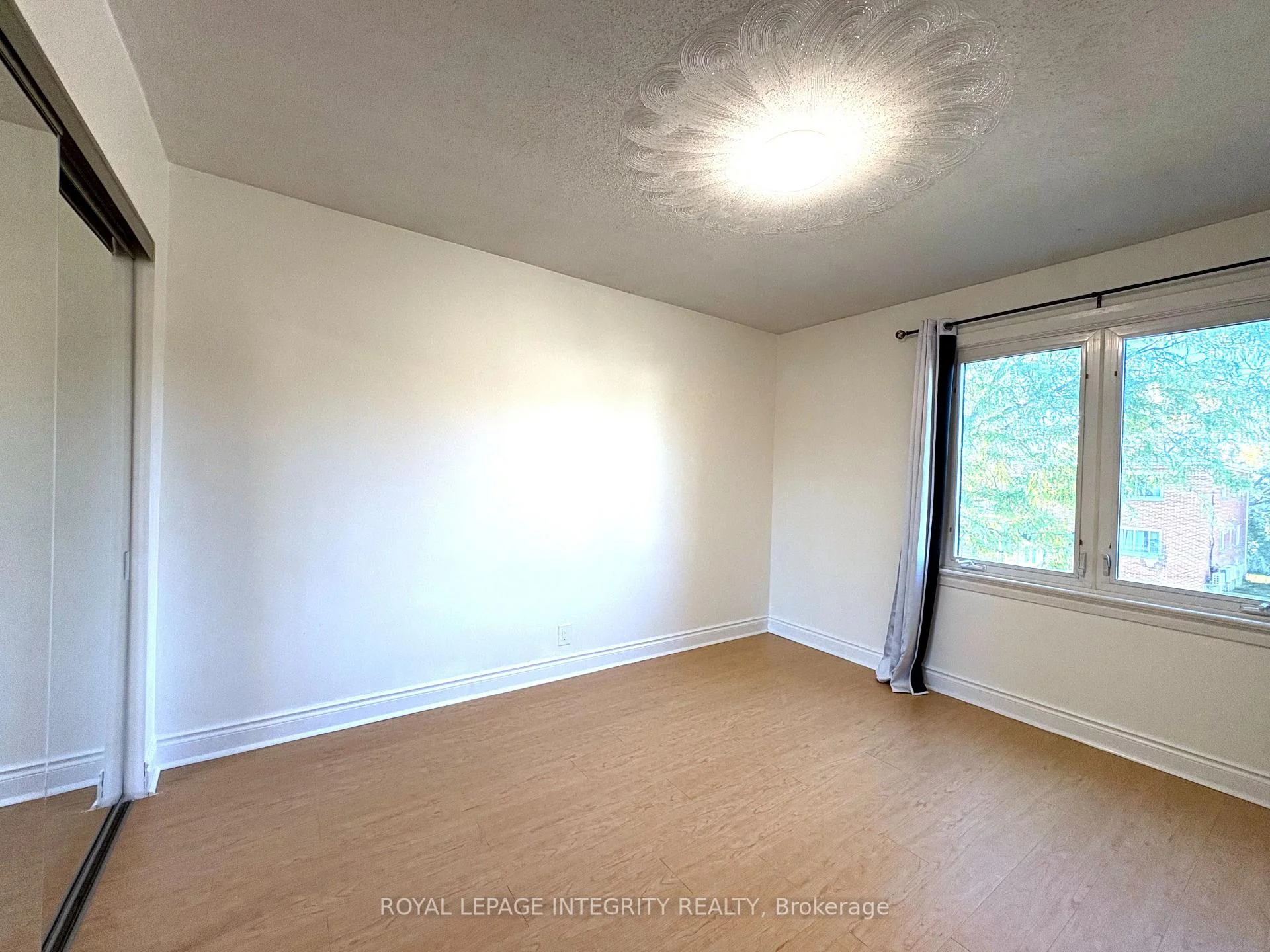 Photo 55 of 1222 Dorchester Avenue, Ottawa, Carlington — HOMEH