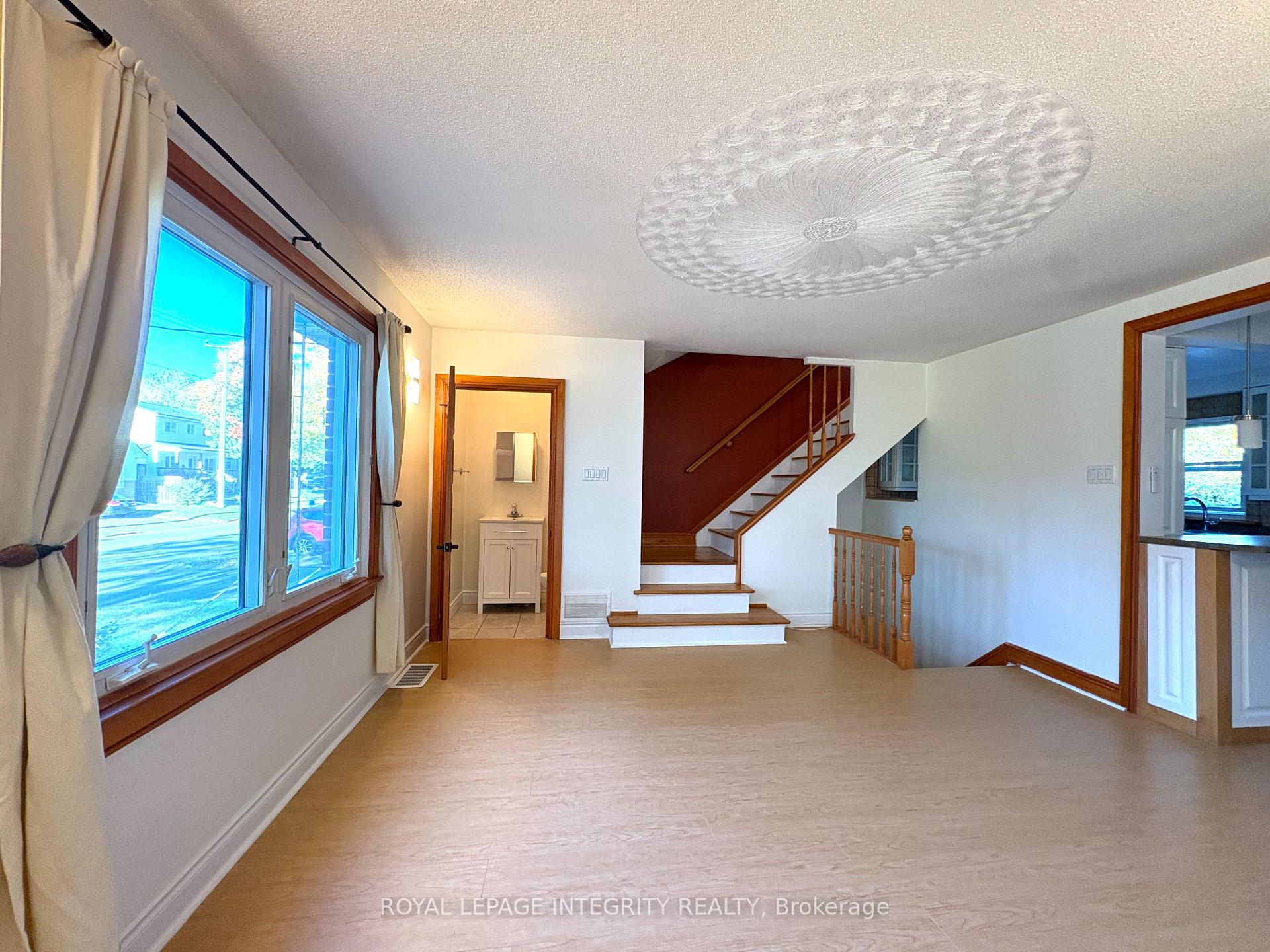 Photo 9 of 1222 Dorchester Avenue, Ottawa, Carlington — HOMEH