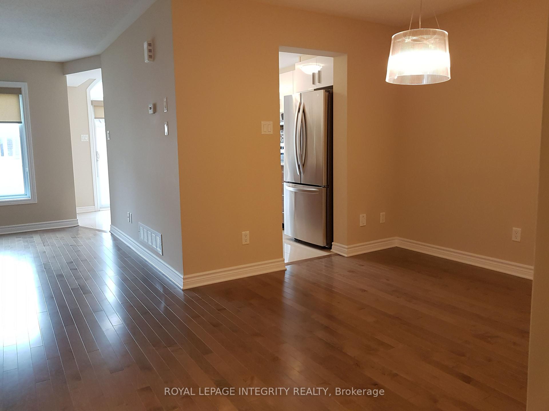 Photo 4 of 348 Tourmaline Crescent, Ottawa, Barrhaven - Strandherd — HOMEH