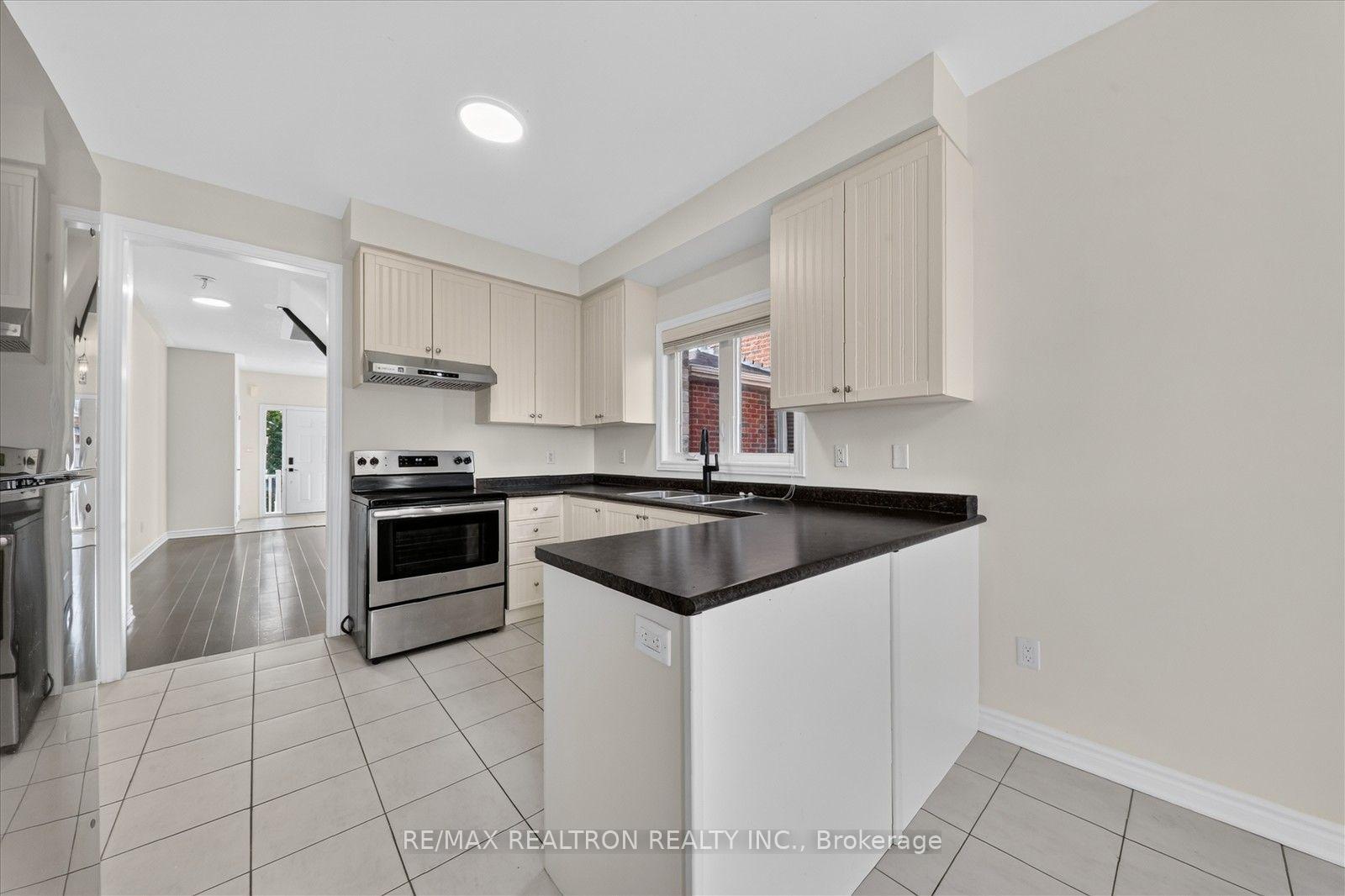 Photo 13 of 71 Terry Clayton Avenue, Brock, Beaverton — HOMEH