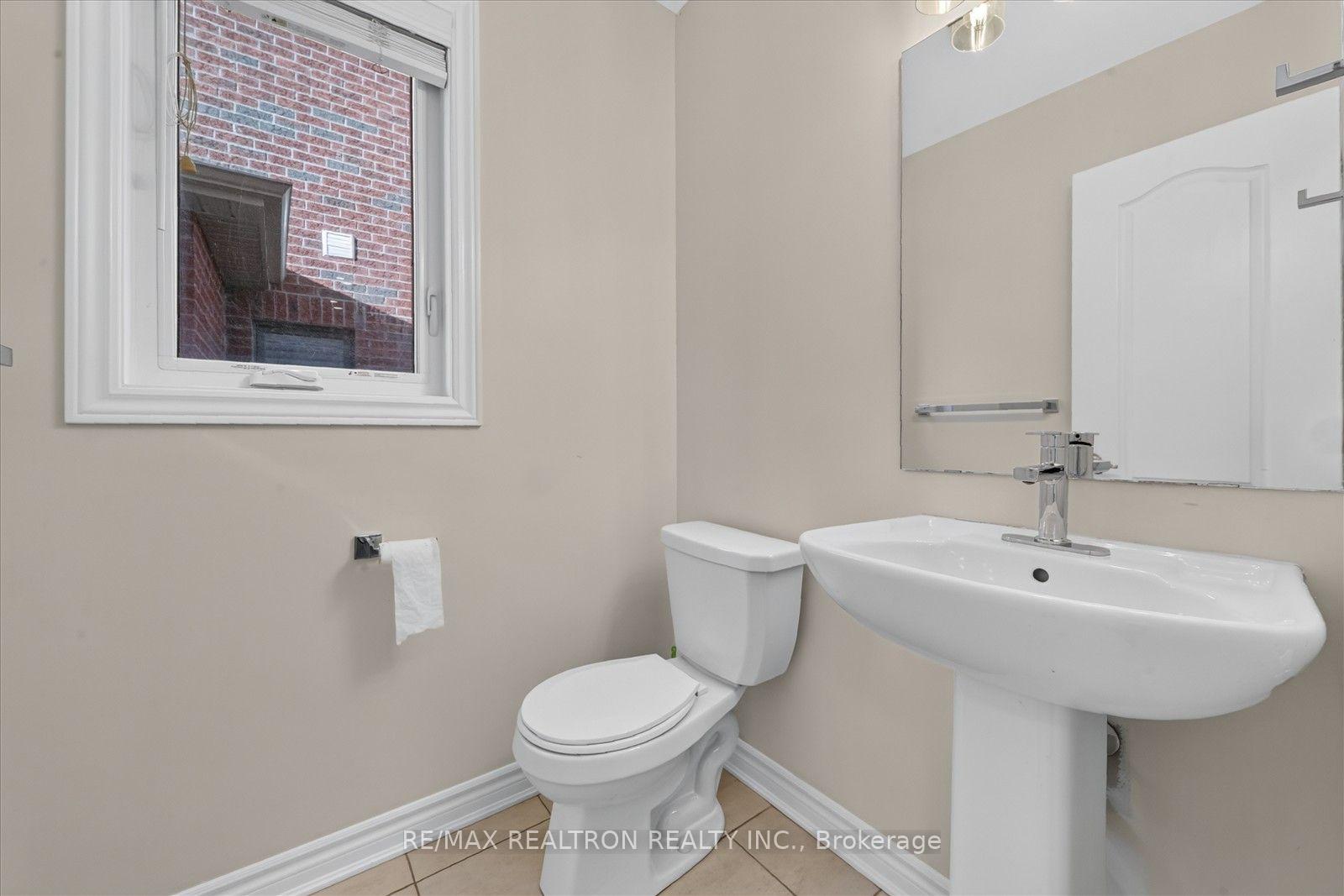 Photo 16 of 71 Terry Clayton Avenue, Brock, Beaverton — HOMEH