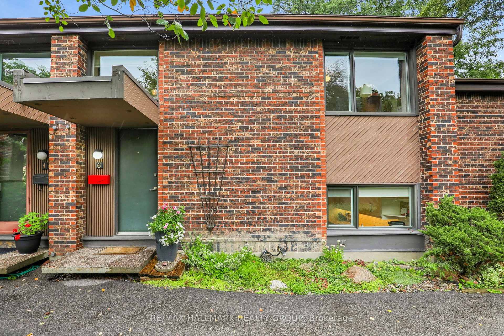 Photo of Unit 6, 525 Hilson Avenue