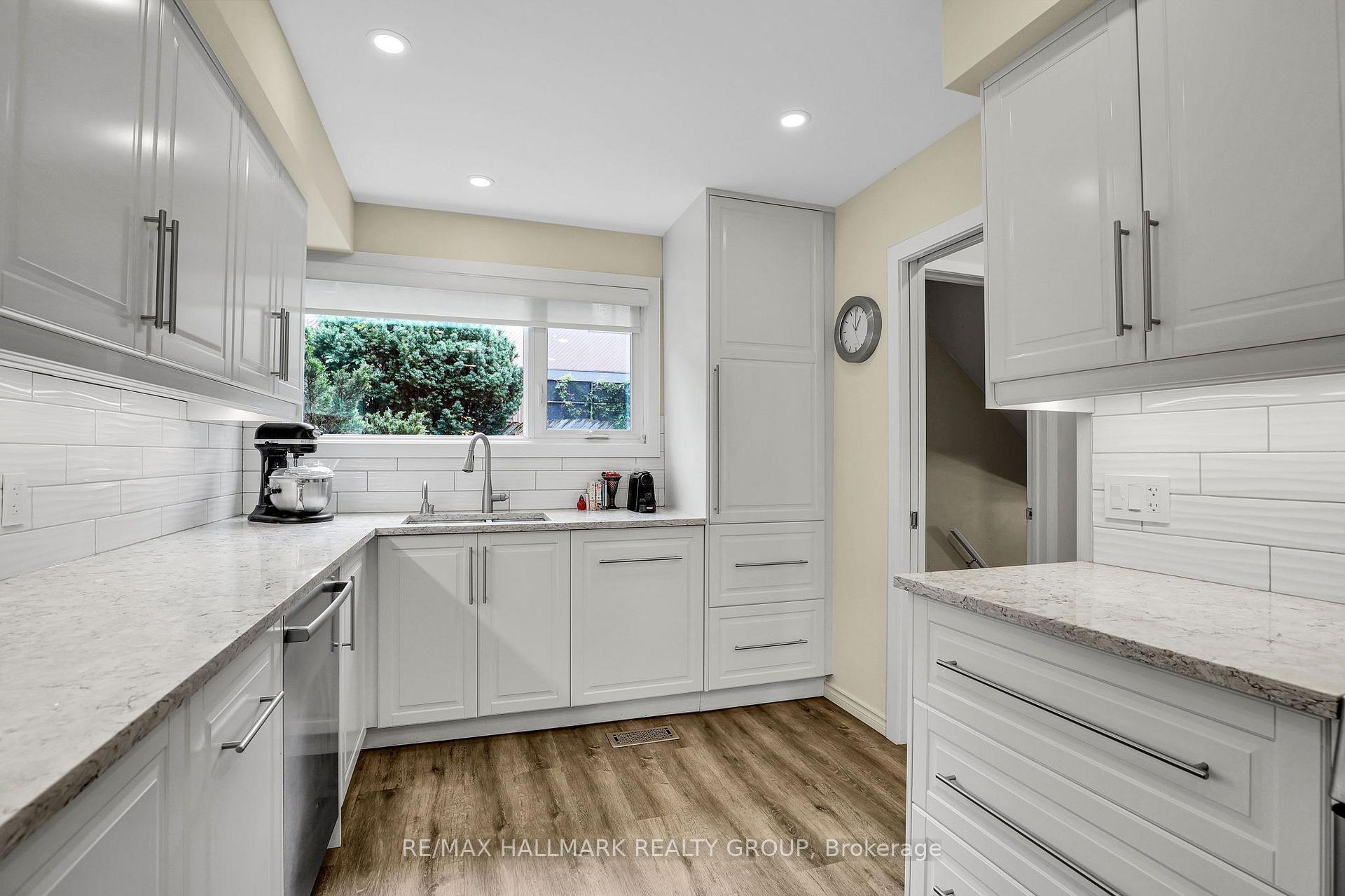 Photo 5 of Unit 6, 525 Hilson Avenue, Ottawa, Westboro/Hampton Park — HOMEH