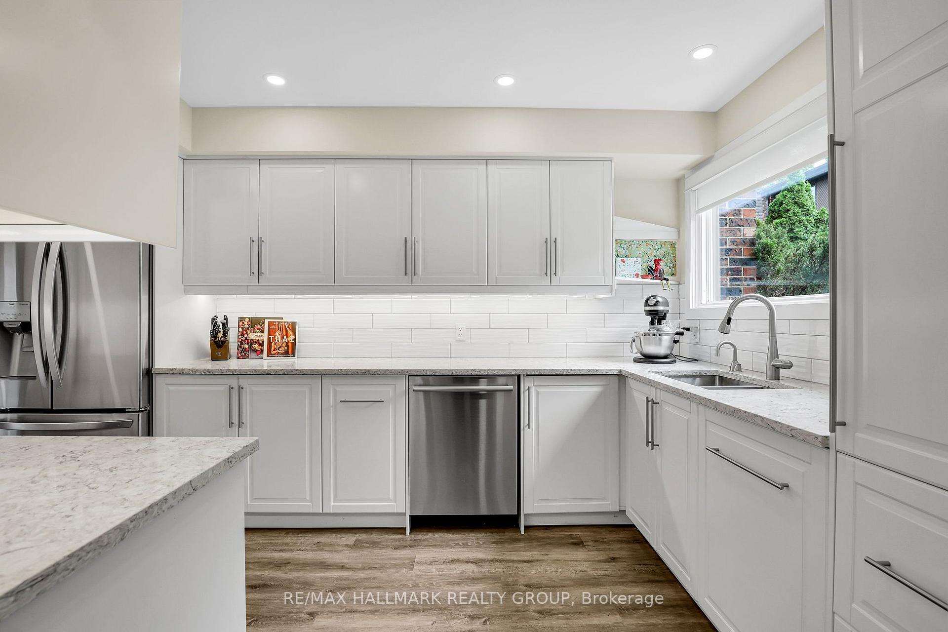 Photo 8 of Unit 6, 525 Hilson Avenue, Ottawa, Westboro/Hampton Park — HOMEH
