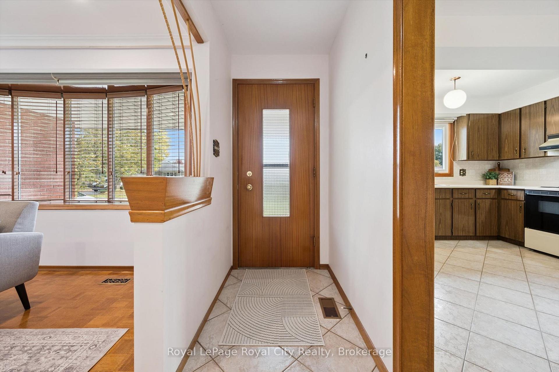 Photo 7 of 27 Palermo Crescent, Guelph, Grange Road — HOMEH