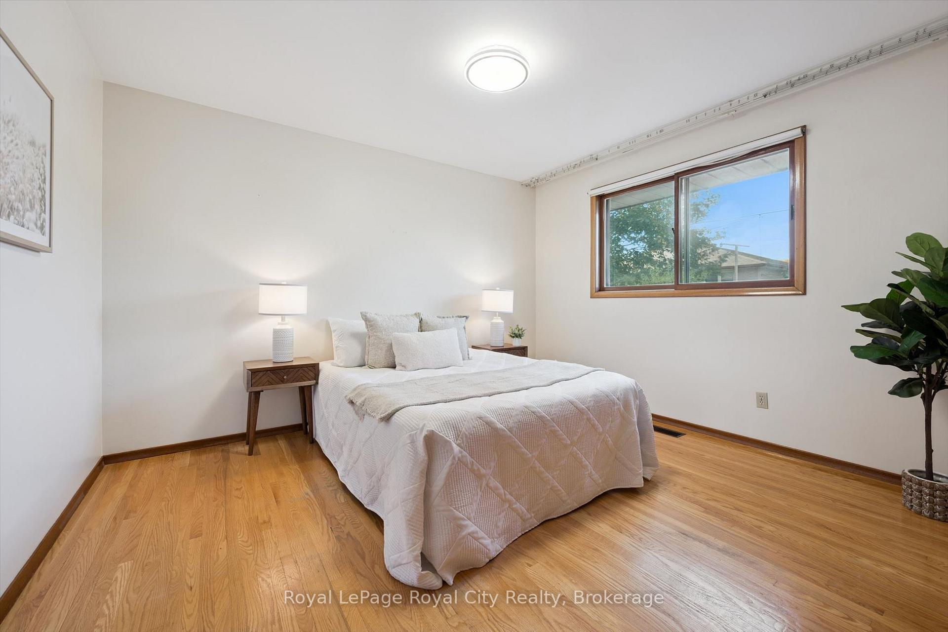 Photo 23 of 27 Palermo Crescent, Guelph, Grange Road — HOMEH