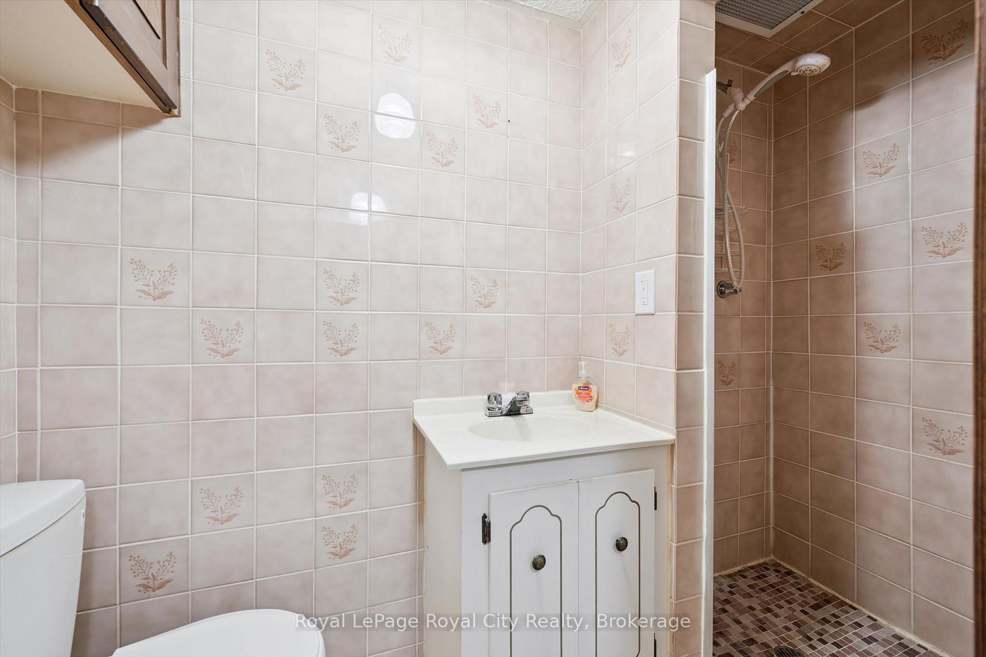 Photo 32 of 27 Palermo Crescent, Guelph, Grange Road — HOMEH