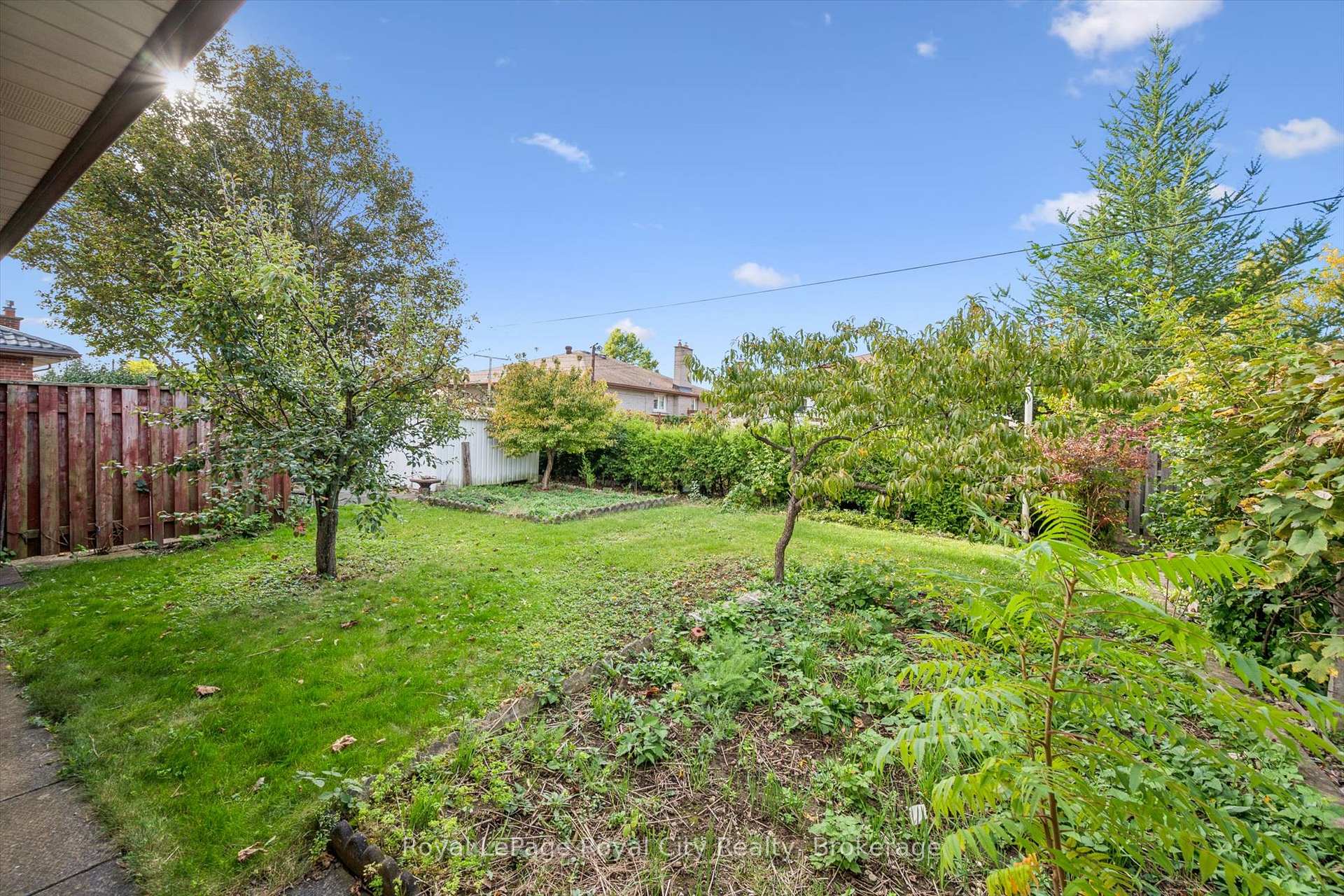 Photo 37 of 27 Palermo Crescent, Guelph, Grange Road — HOMEH