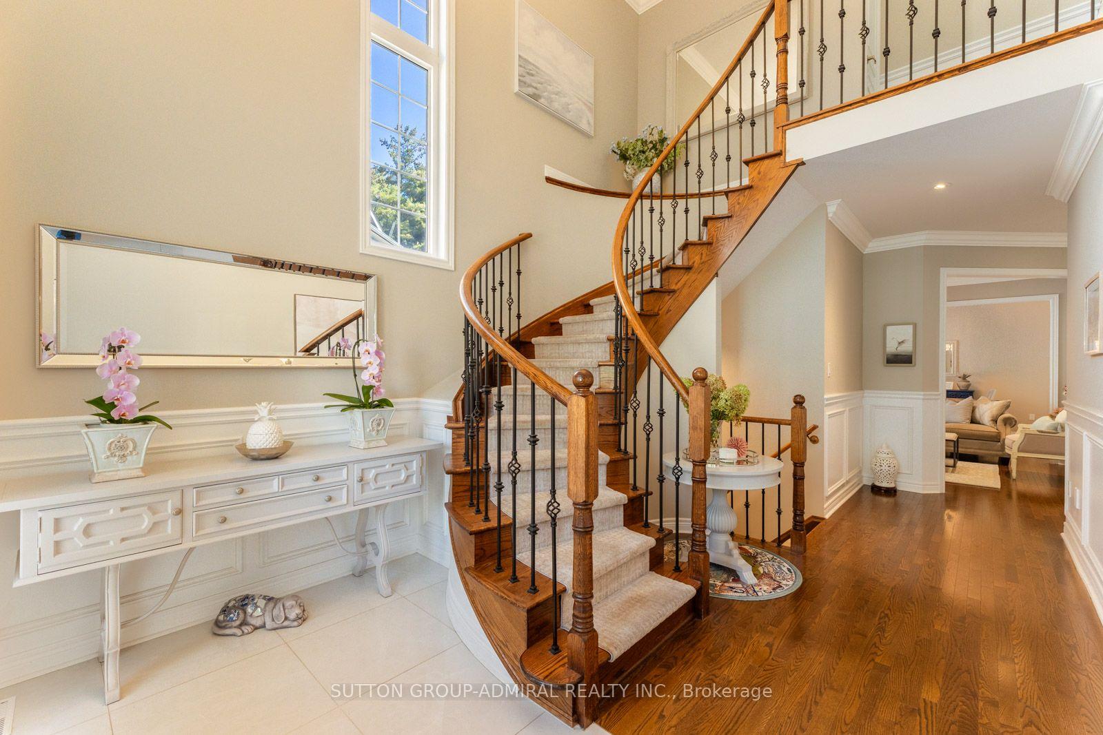 Photo 14 of 55 Maverick Crescent, Vaughan, Patterson — HOMEH