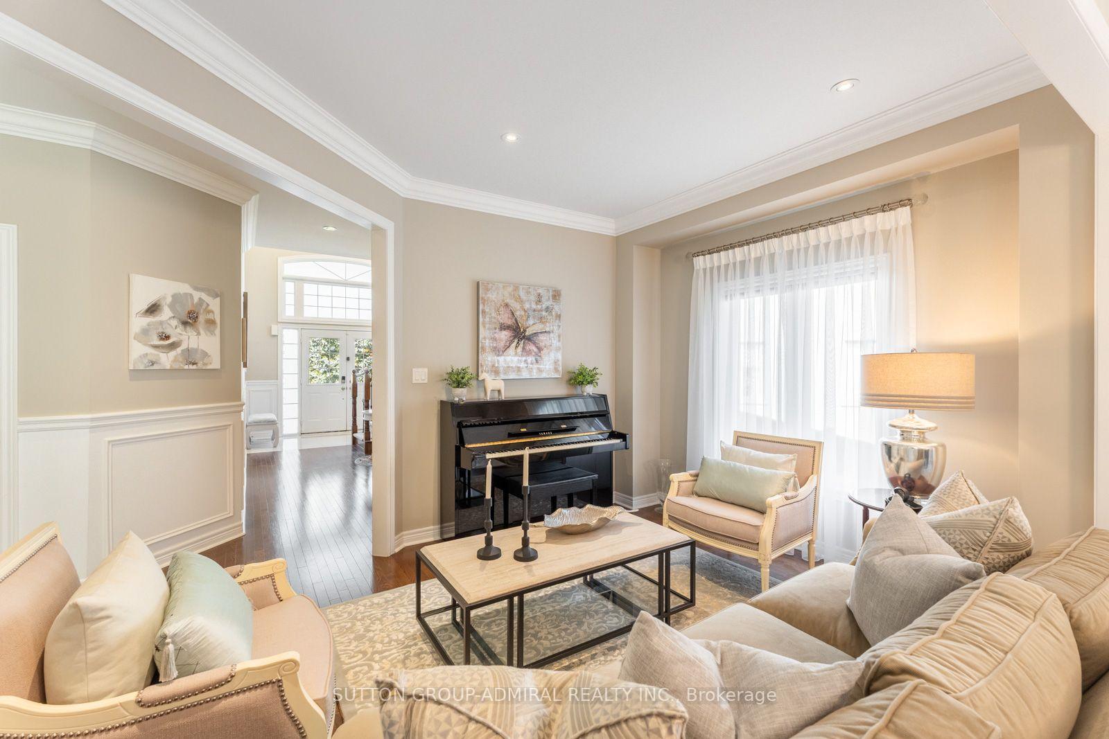 Photo 15 of 55 Maverick Crescent, Vaughan, Patterson — HOMEH