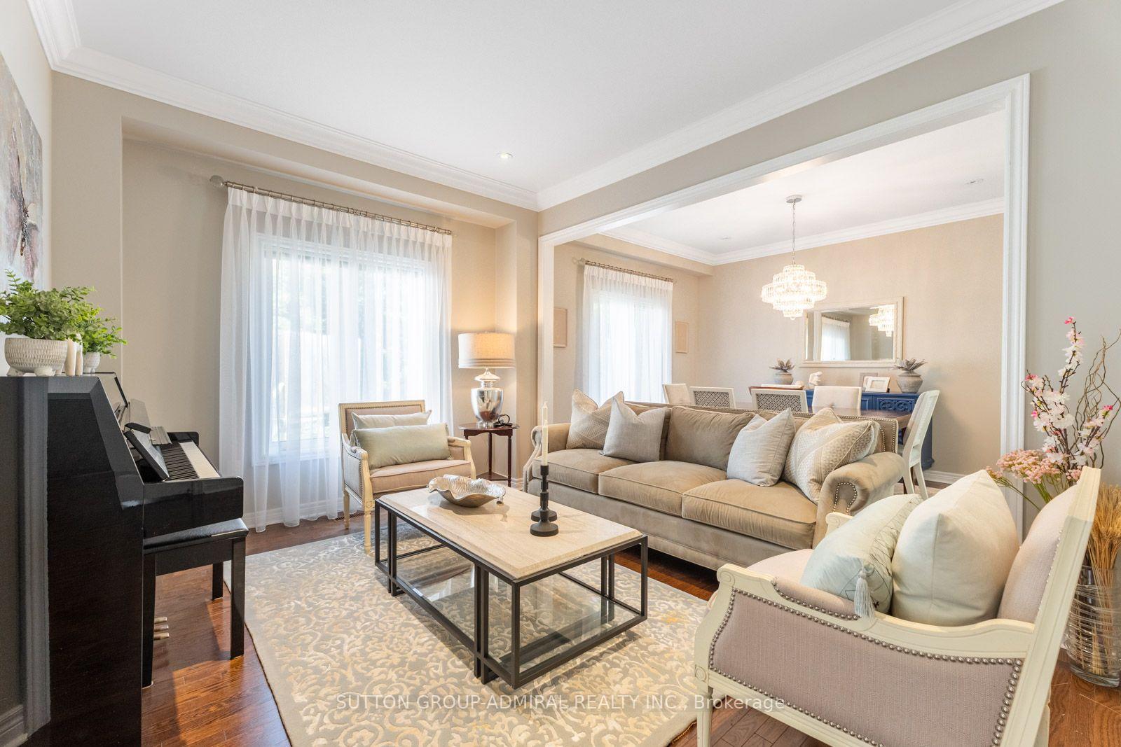 Photo 16 of 55 Maverick Crescent, Vaughan, Patterson — HOMEH