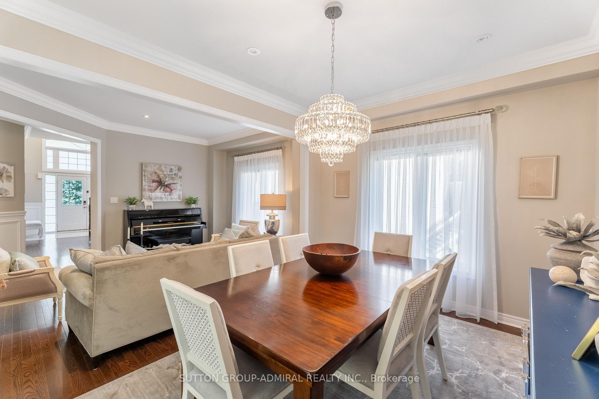 Photo 19 of 55 Maverick Crescent, Vaughan, Patterson — HOMEH
