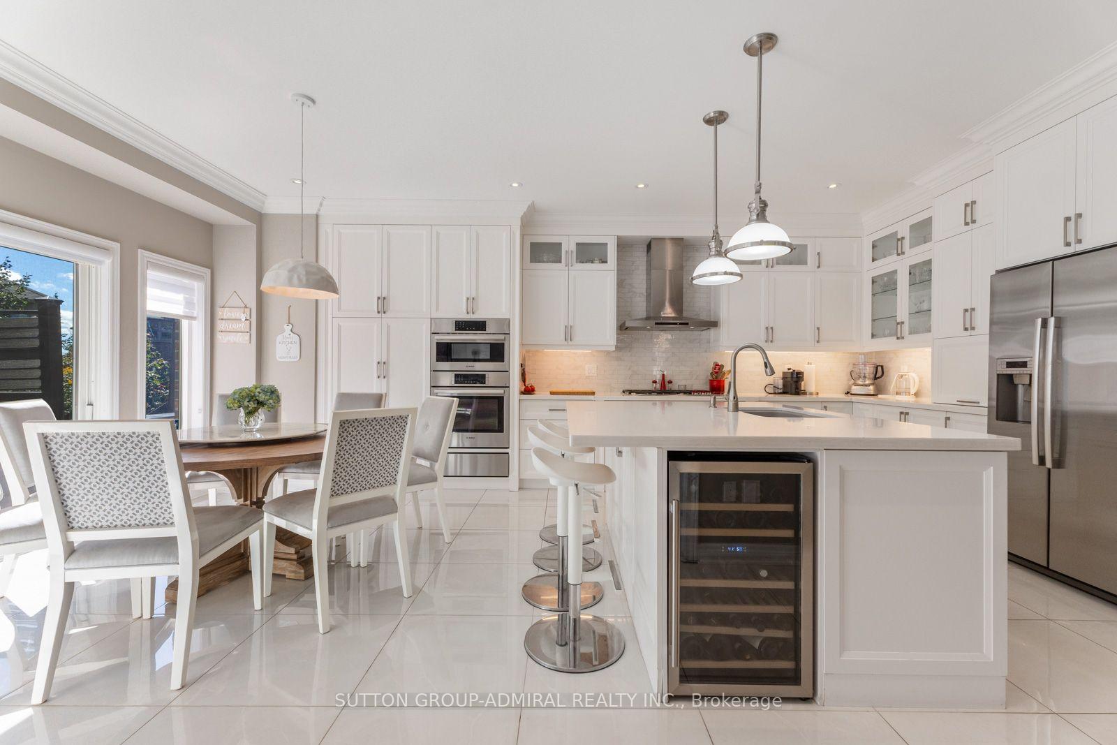 Photo 23 of 55 Maverick Crescent, Vaughan, Patterson — HOMEH