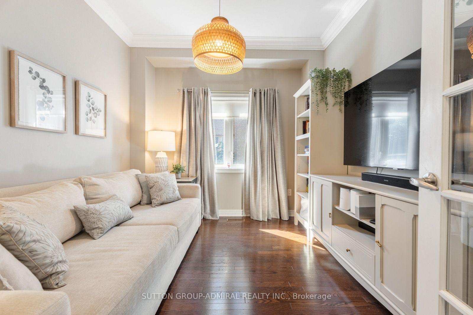 Photo 31 of 55 Maverick Crescent, Vaughan, Patterson — HOMEH