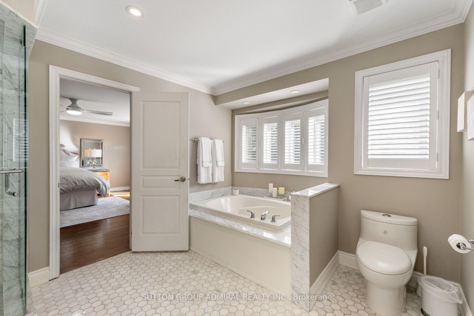 Photo 39 of 55 Maverick Crescent, Vaughan, Patterson — HOMEH