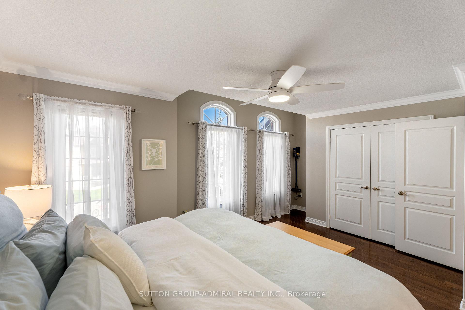 Photo 43 of 55 Maverick Crescent, Vaughan, Patterson — HOMEH