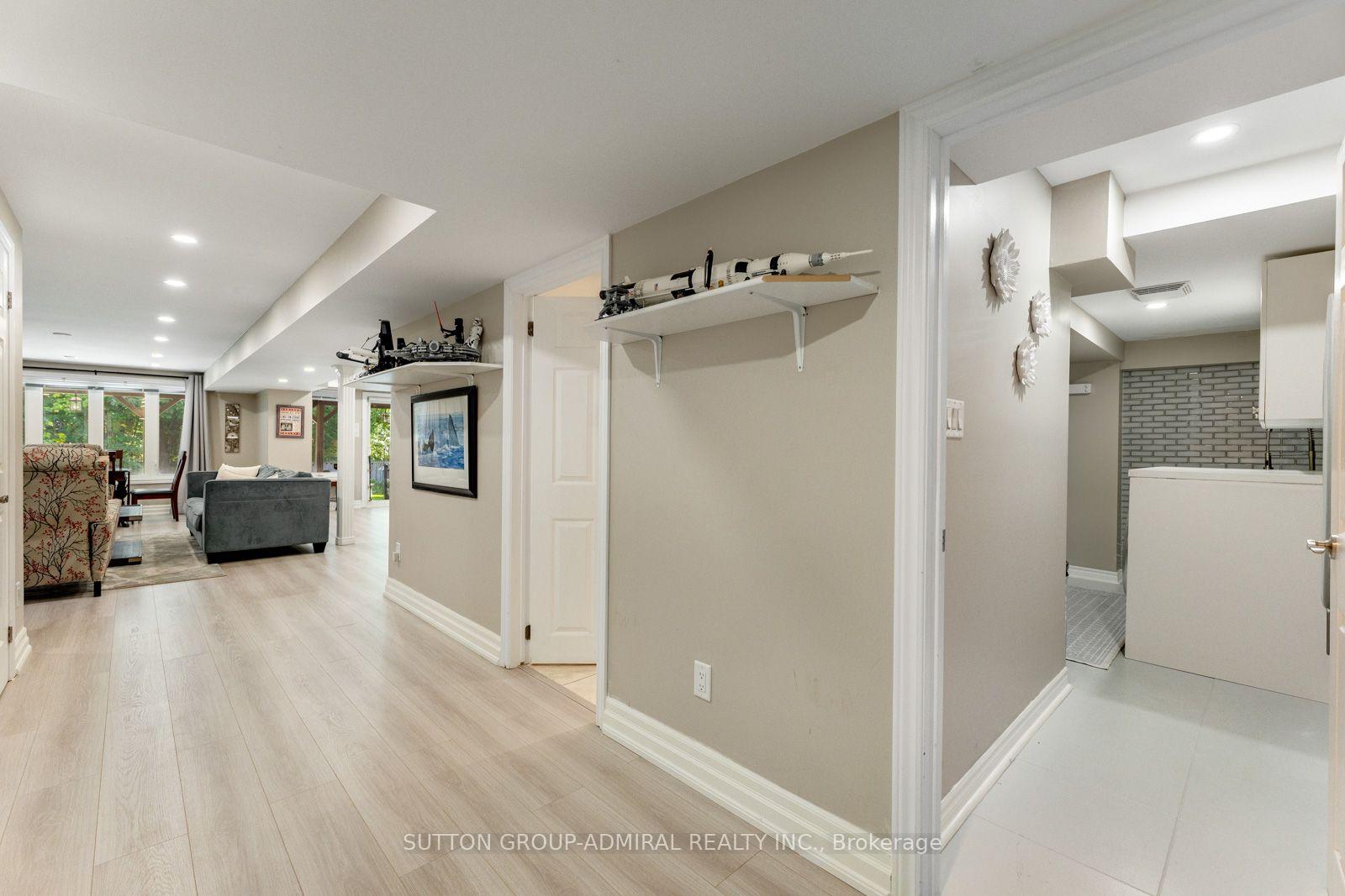 Photo 50 of 55 Maverick Crescent, Vaughan, Patterson — HOMEH