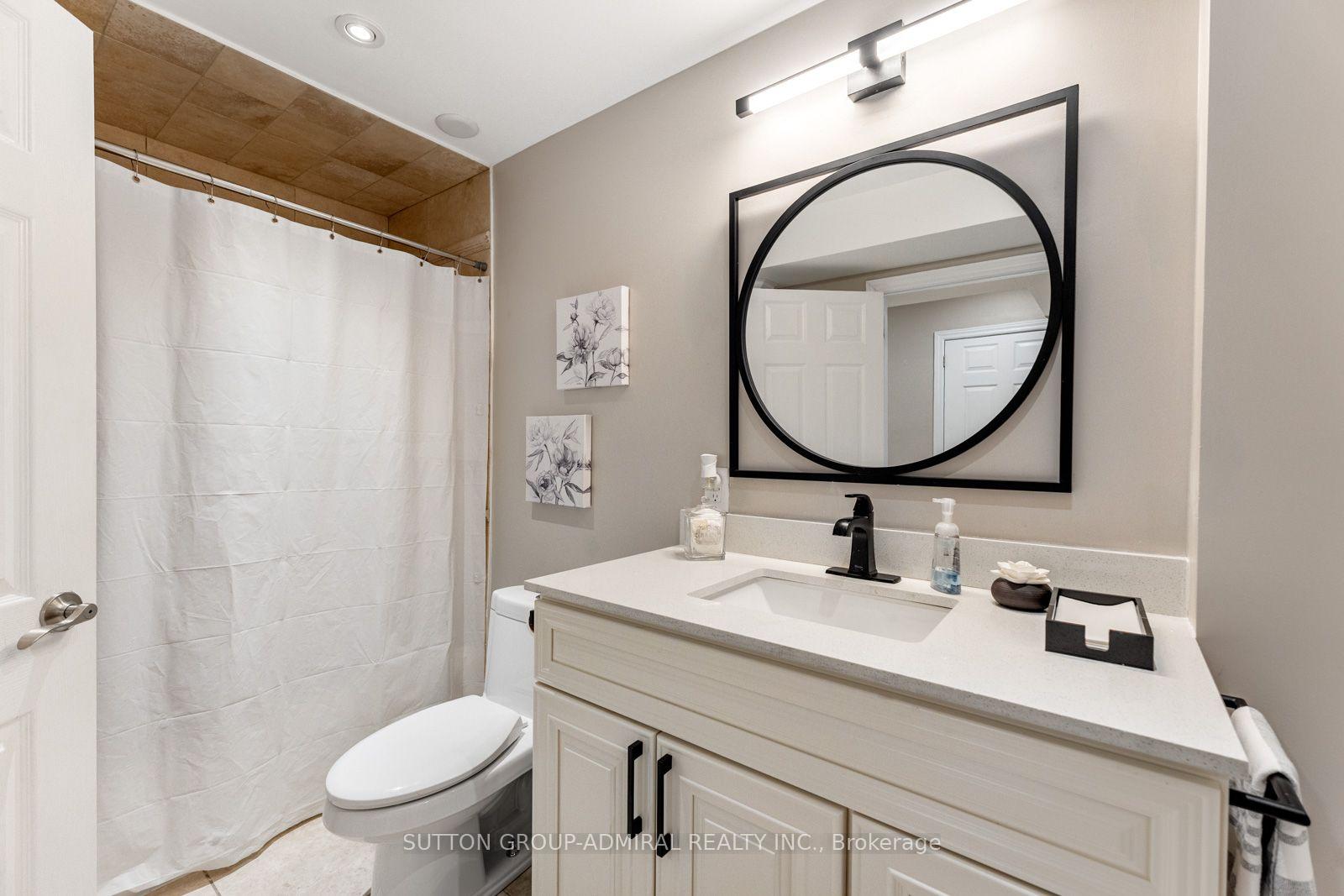 Photo 56 of 55 Maverick Crescent, Vaughan, Patterson — HOMEH