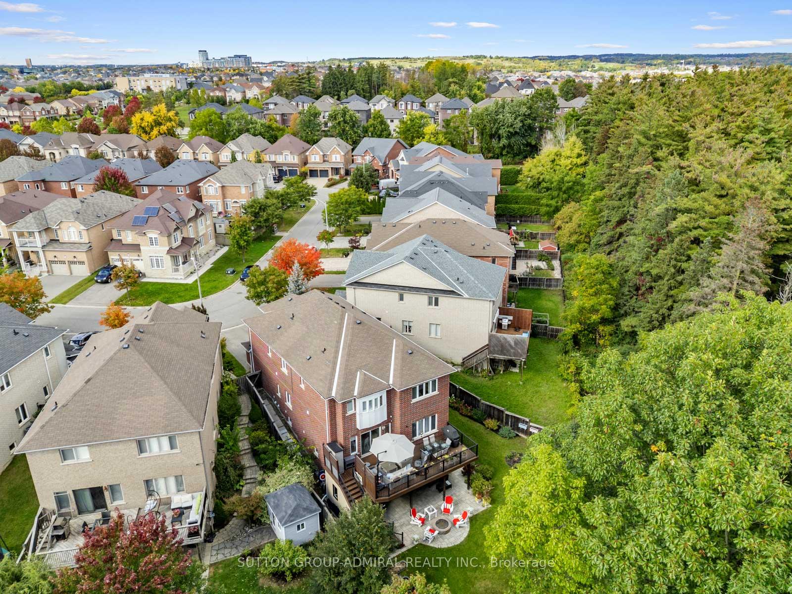 Photo 61 of 55 Maverick Crescent, Vaughan, Patterson — HOMEH