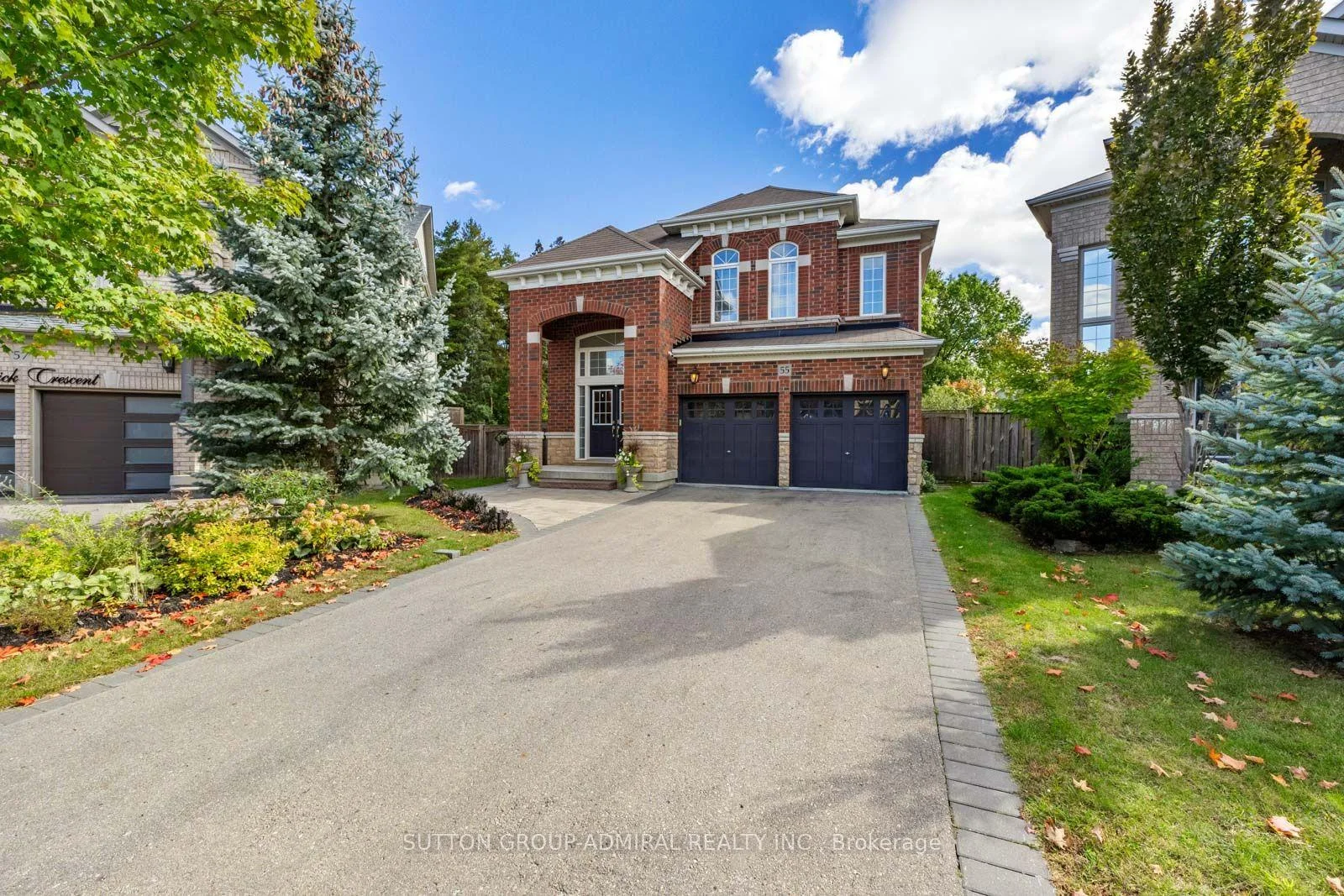 Photo 2 of 55 Maverick Crescent, Vaughan, Patterson — HOMEH