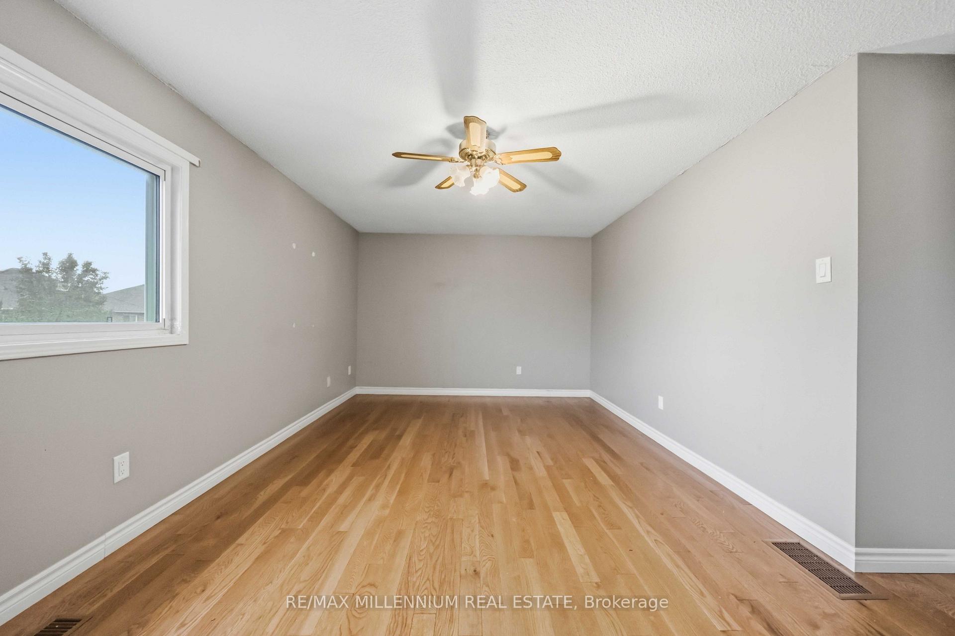 Photo 18 of 113 Glenabbey Drive, Clarington, Courtice — HOMEH