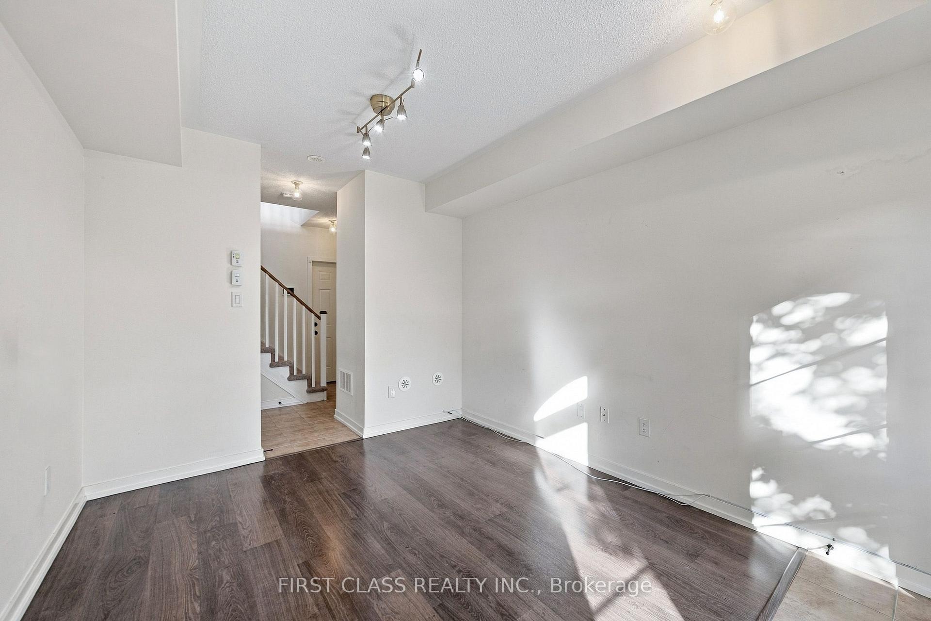 Photo 14 of 12584 Ninth Line, Whitchurch-Stouffville, Stouffville — HOMEH