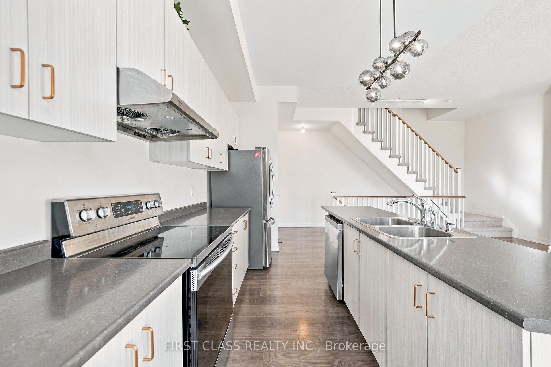 Photo 17 of 12584 Ninth Line, Whitchurch-Stouffville, Stouffville — HOMEH