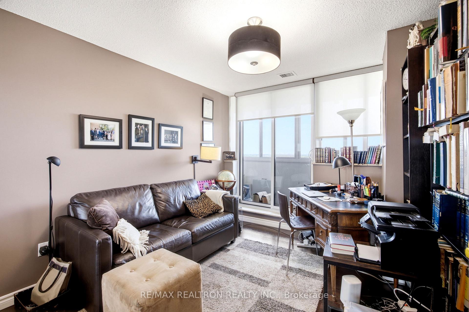 Photo 10 of Unit PH3, 3000 Bathurst Street, Toronto, Englemount-Lawrence — HOMEH