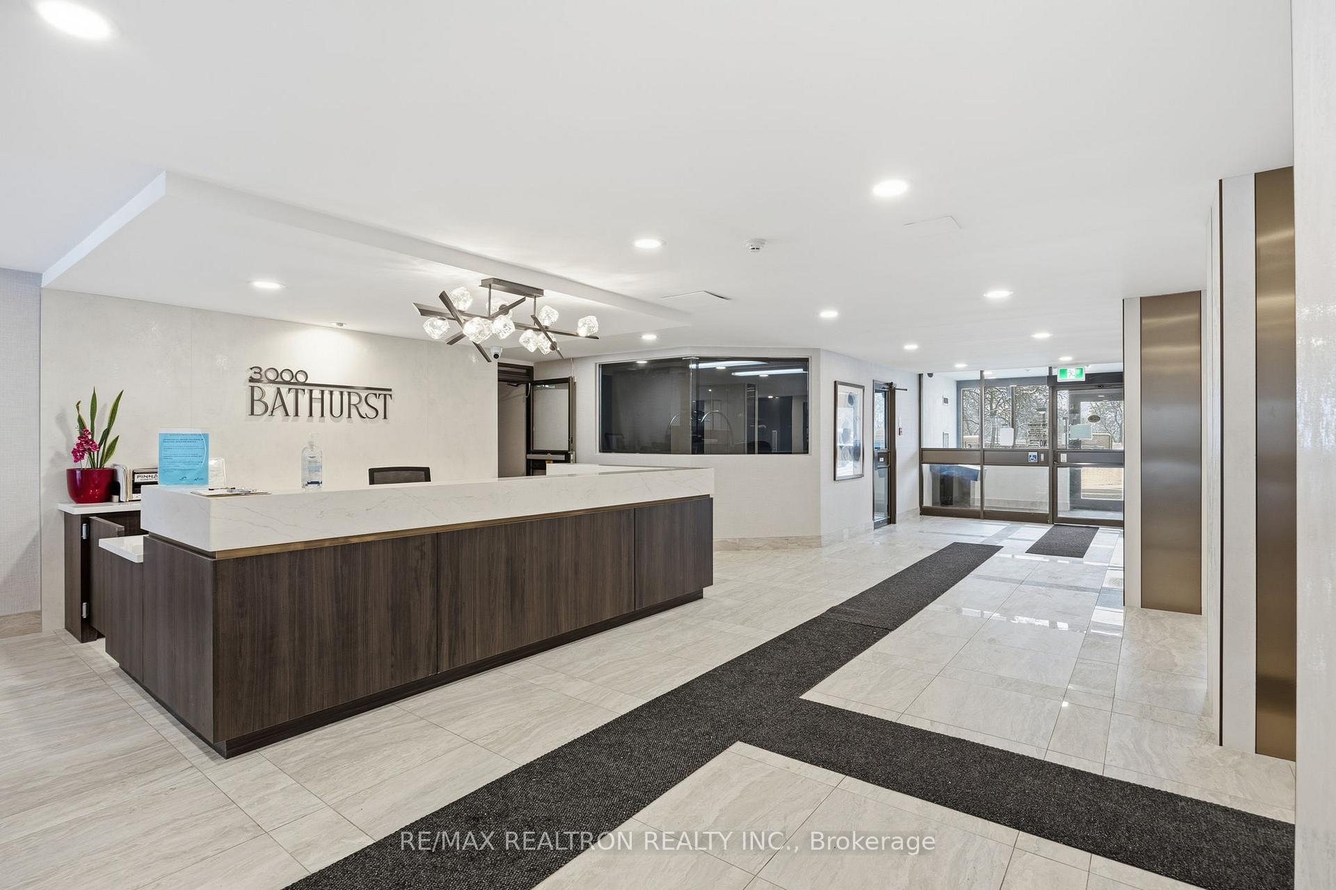 Photo 13 of Unit PH3, 3000 Bathurst Street, Toronto, Englemount-Lawrence — HOMEH