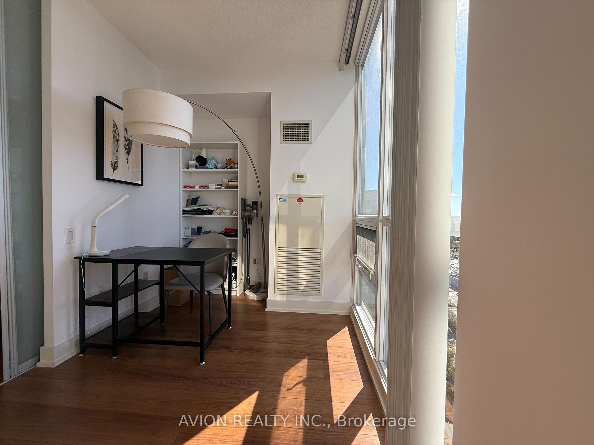 Photo 8 of Unit 2411, 23 Sheppard Avenue E, North York, Willowdale East — HOMEH