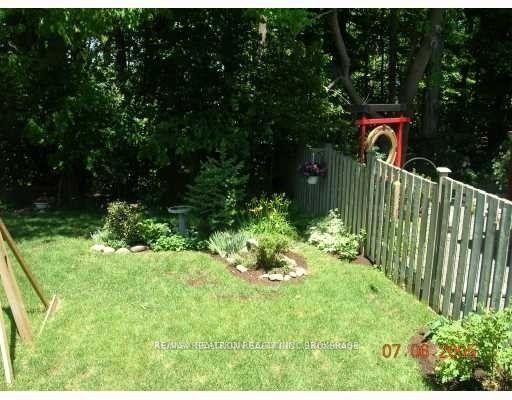 Photo 15 of 158 Taylor Drive, Barrie, Bayshore — HOMEH