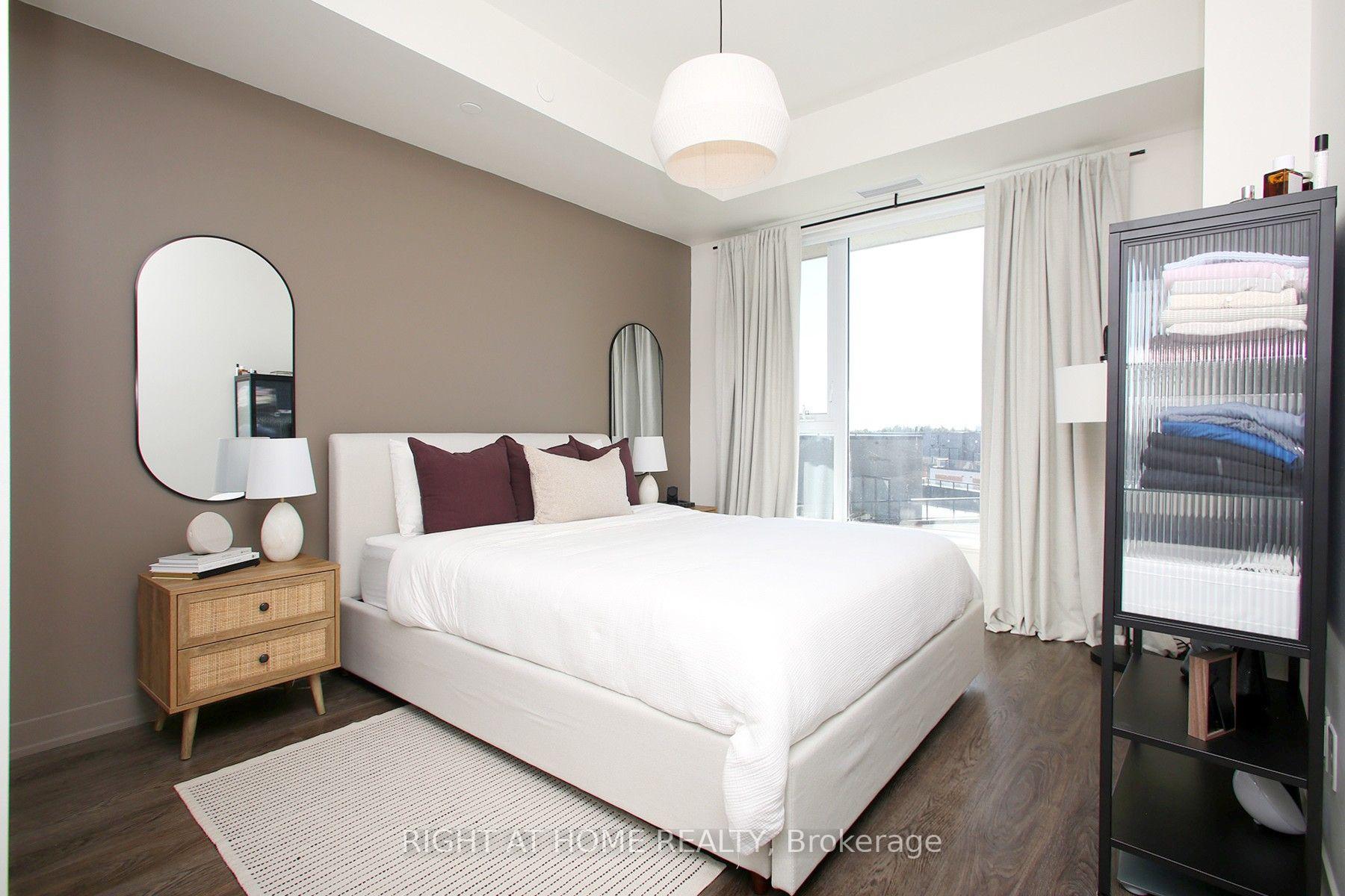 Photo 10 of Unit 513, 6 David Eyer Road, Richmond Hill, Rural Richmond Hill — HOMEH
