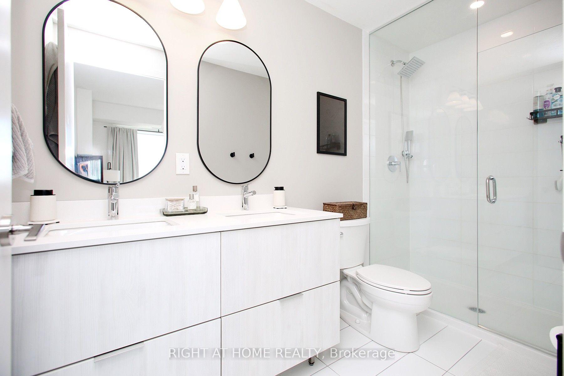 Photo 11 of Unit 513, 6 David Eyer Road, Richmond Hill, Rural Richmond Hill — HOMEH