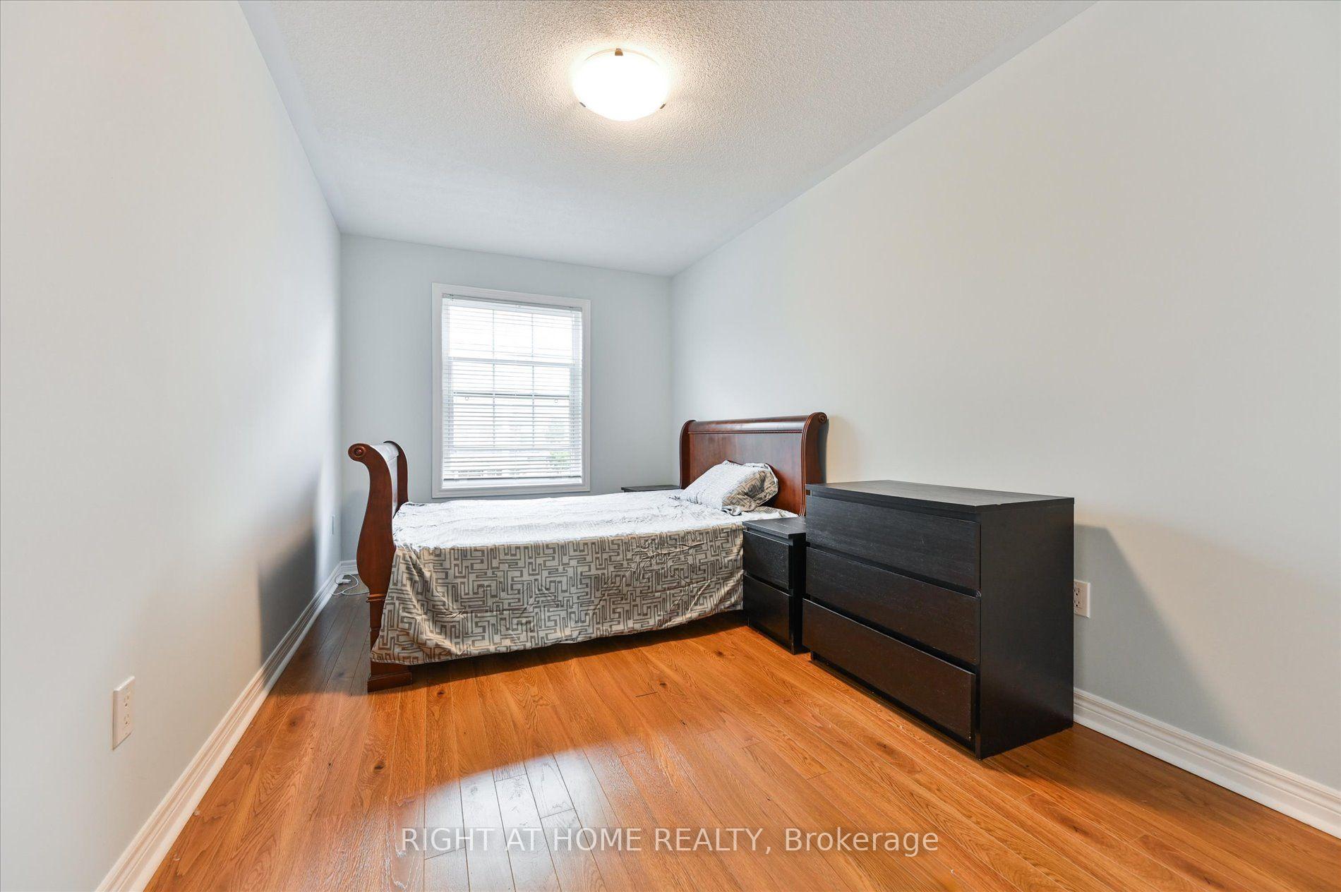 Photo 19 of 10490 Victoria Square Boulevard, Markham, Cathedraltown — HOMEH
