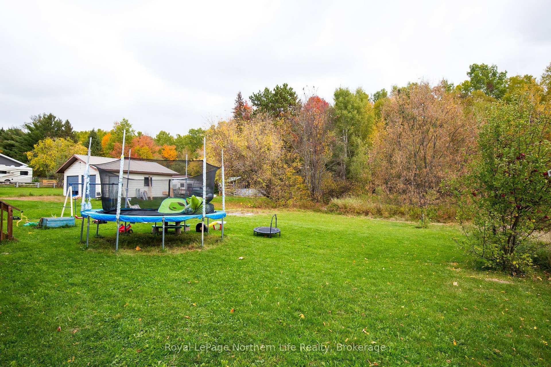 Photo 4 of 324 Main Street, Powassan — HOMEH