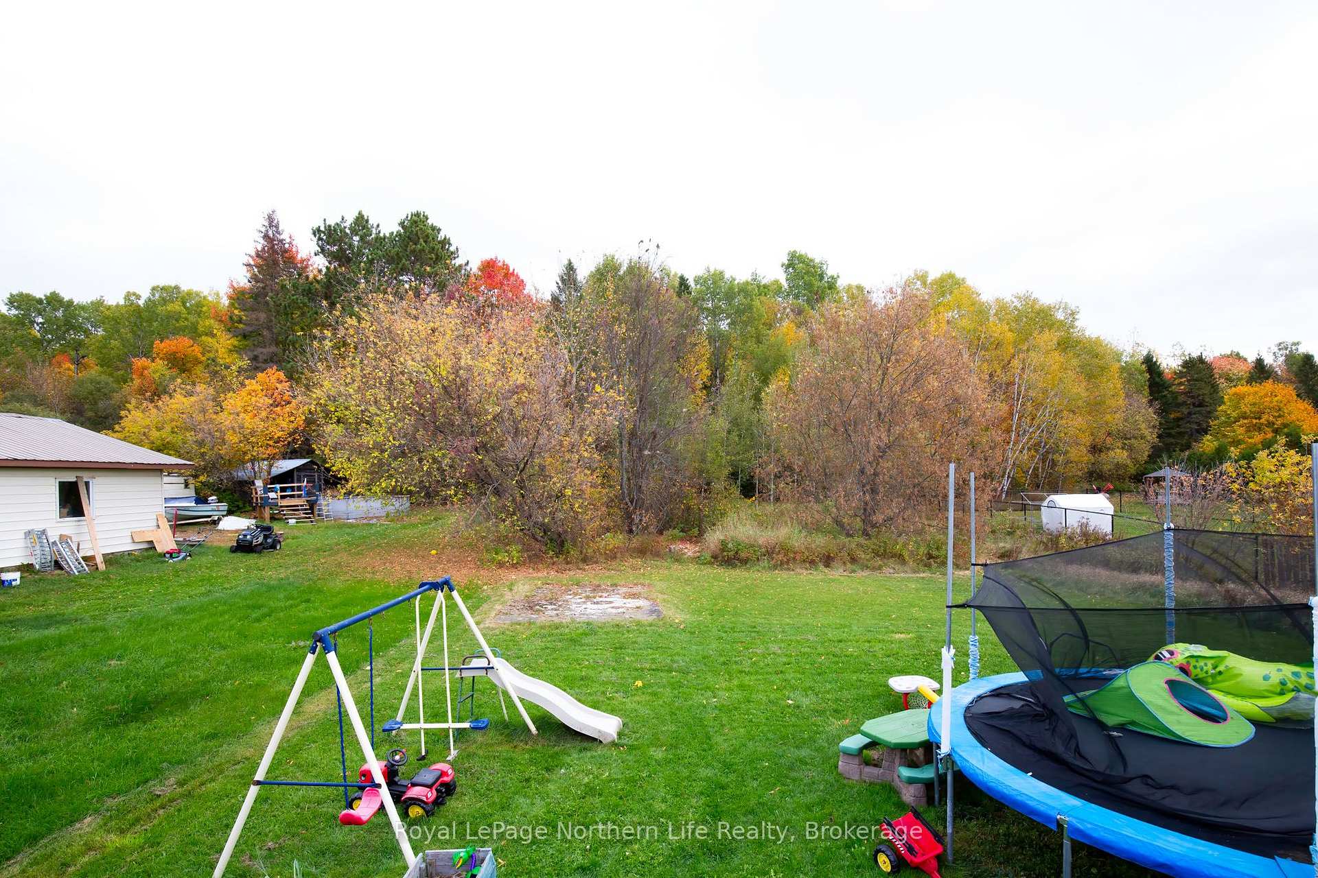 Photo 7 of 324 Main Street, Powassan — HOMEH