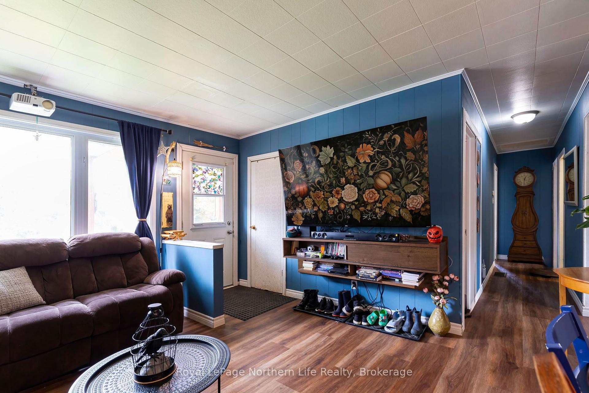 Photo 10 of 324 Main Street, Powassan — HOMEH