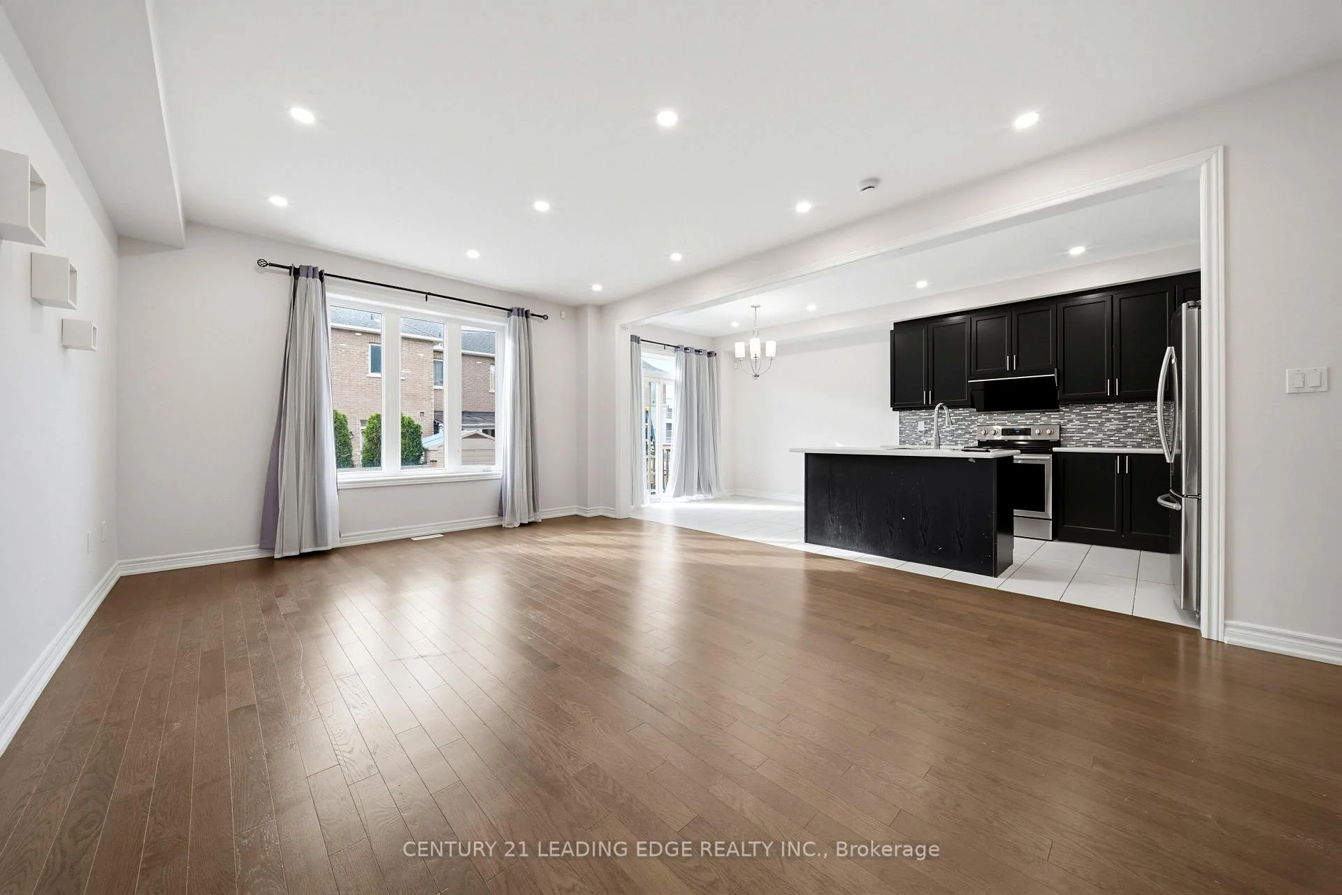 Photo 17 of 75 Decast Crescent, Markham, Box Grove — HOMEH