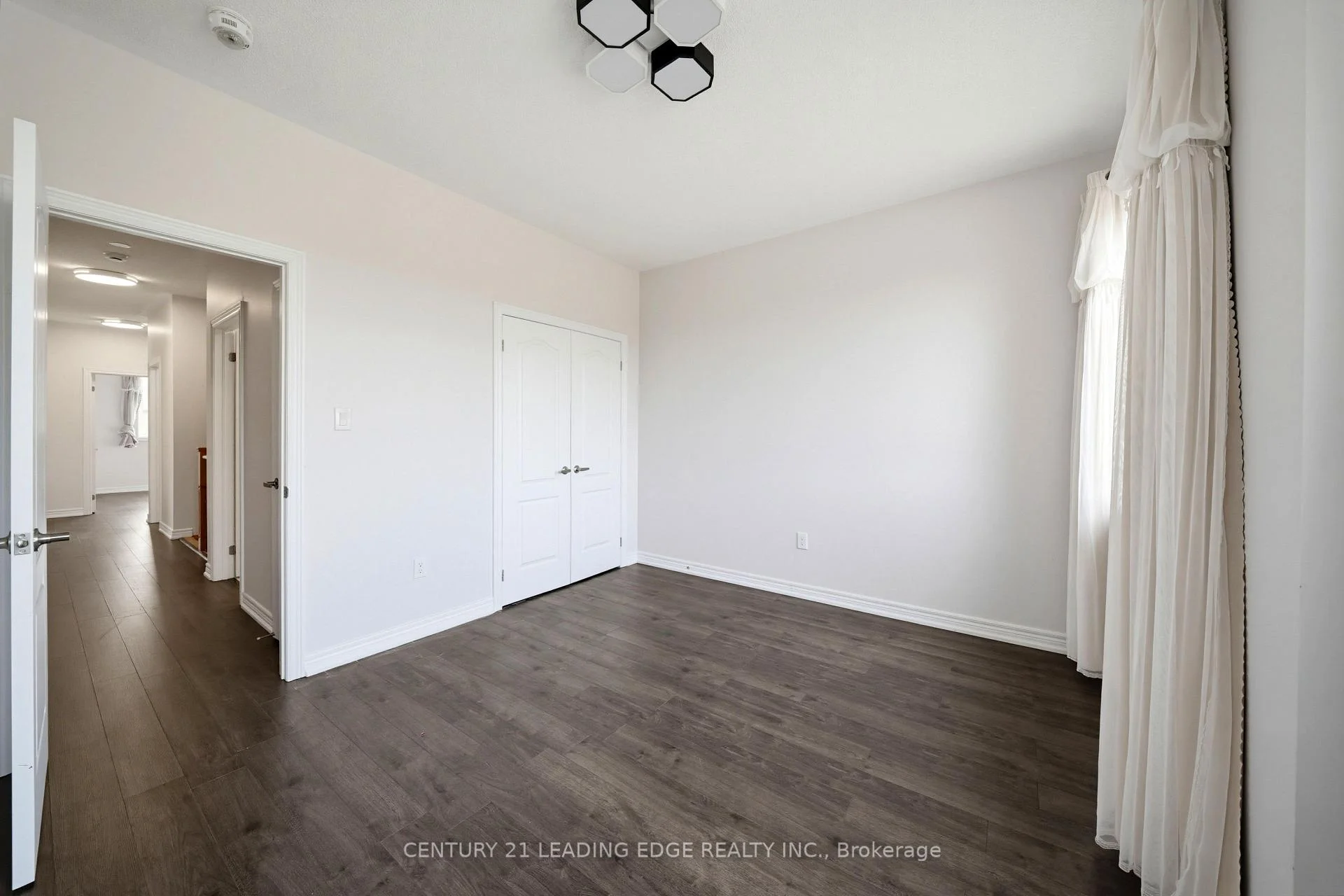 Photo 37 of 75 Decast Crescent, Markham, Box Grove — HOMEH