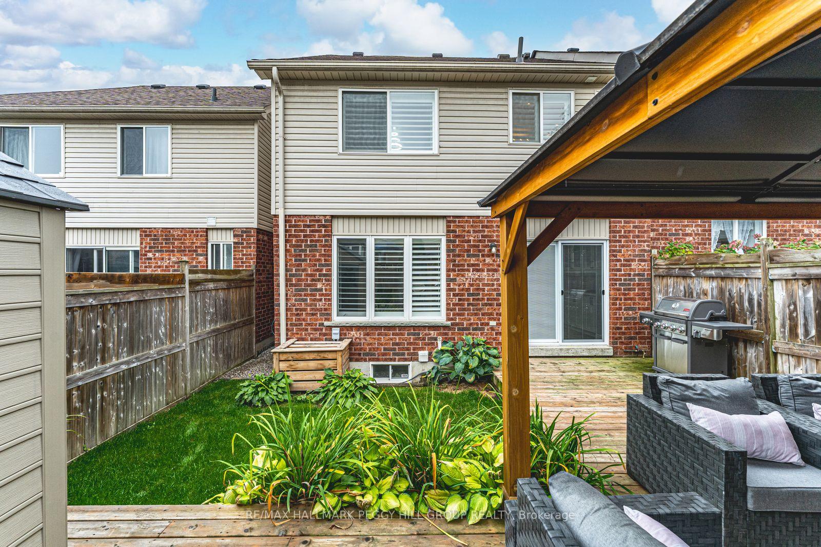 Photo 19 of 170 Thrushwood Drive, Barrie, 400 West — HOMEH