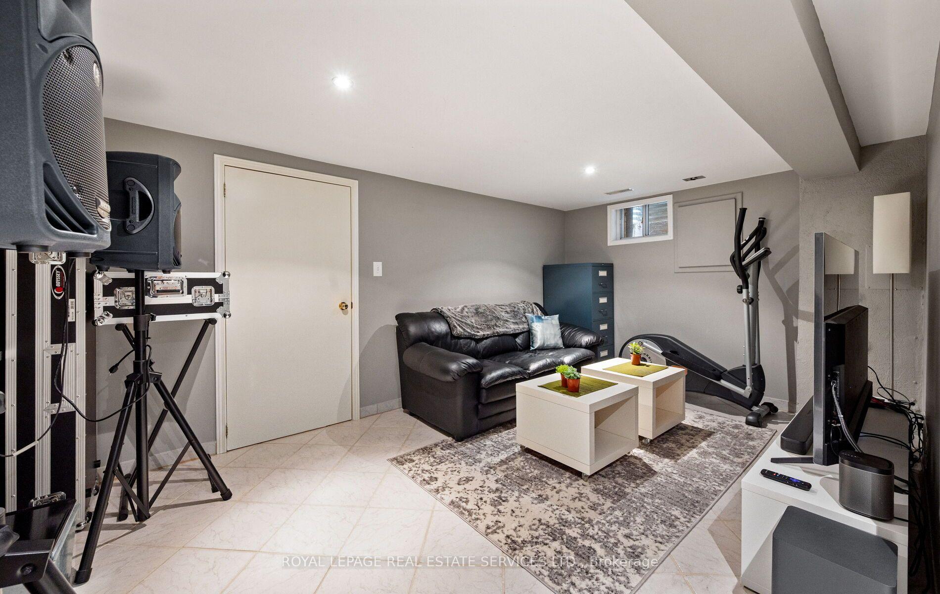 Photo 31 of 613 Beresford Avenue, Toronto, Runnymede-Bloor West Village — HOMEH